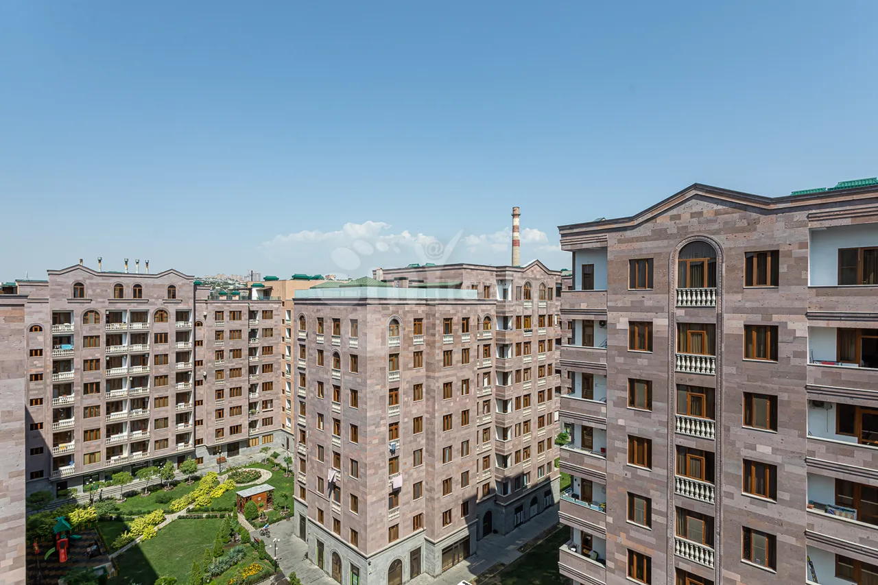 4 bedroom apartment for sale Adonts St, Arabkir Yerevan, 159646