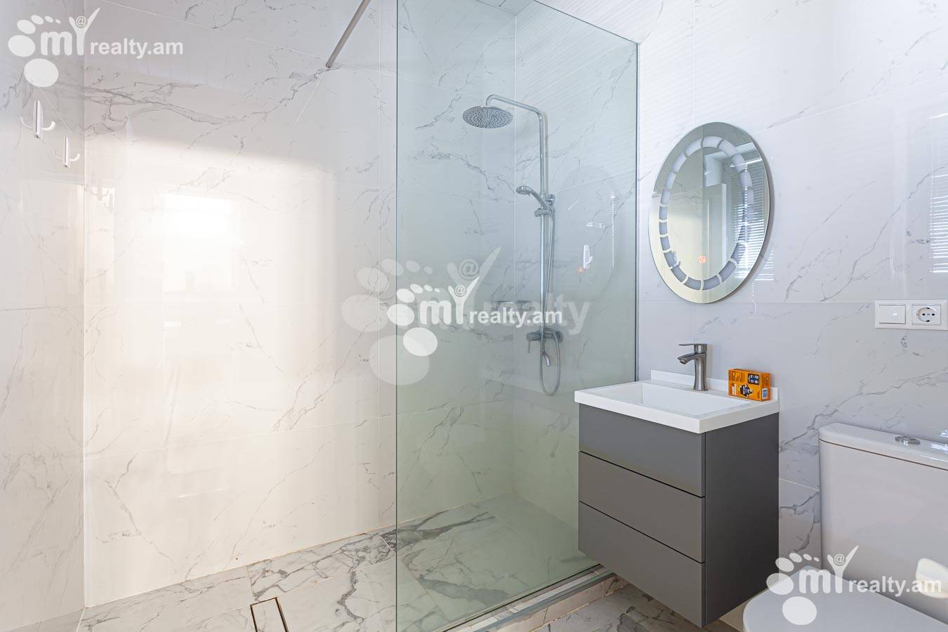 House for sale ناحیه V.., واهاگنی ایروان, 155105