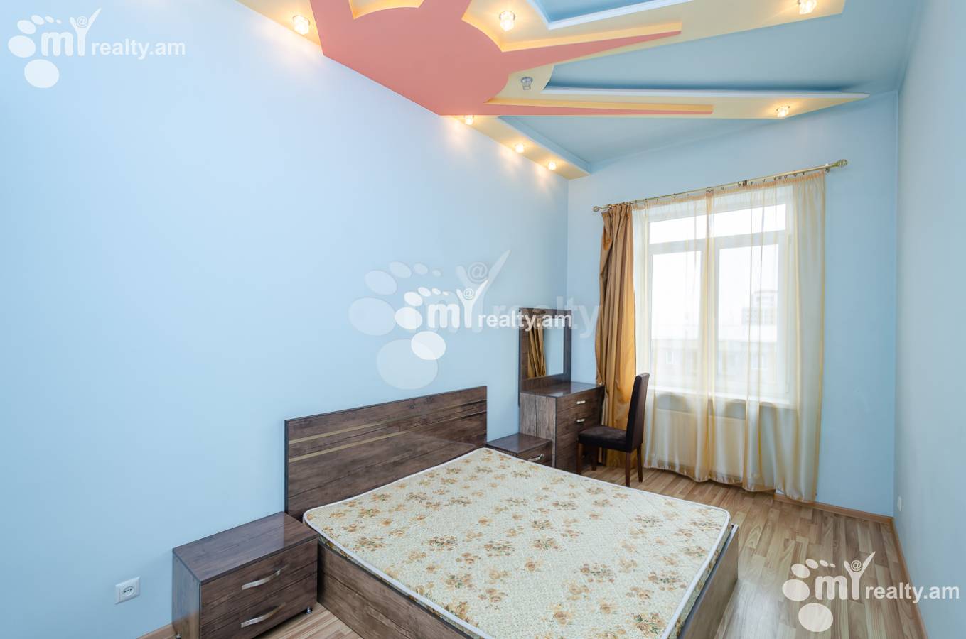 3 bedroom apartment for sale خیابان کومیتاس, عربگیر ایروان, 150497