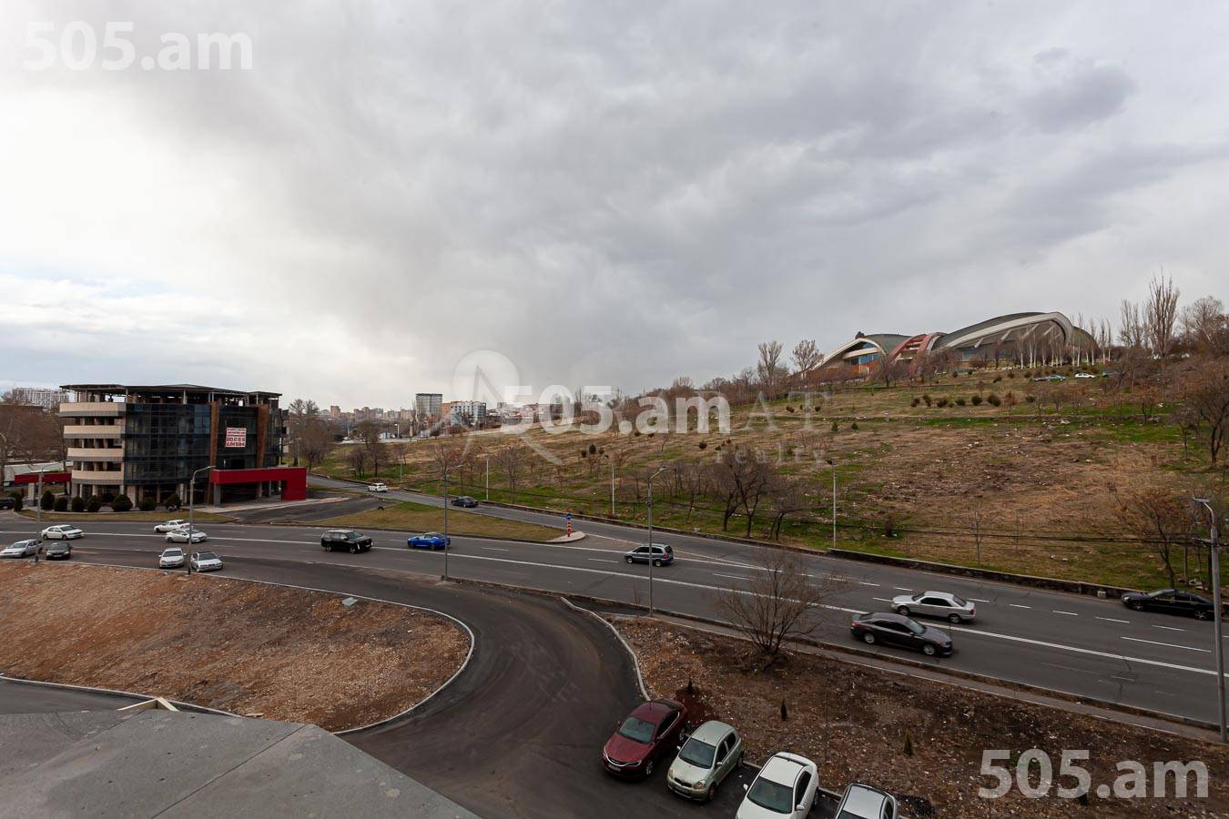 4 սենյականոց բնակարան  Մ․ Մելքոնյան փող, Կենտրոն Երևան, 155078