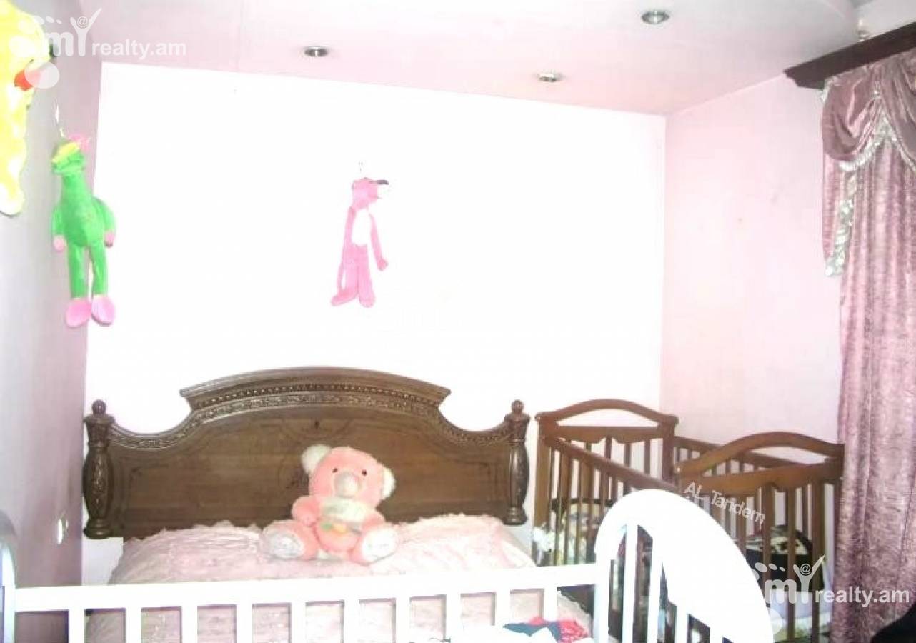 3 bedroom apartment for sale Mamikoniants St, Arabkir Yerevan, 141291