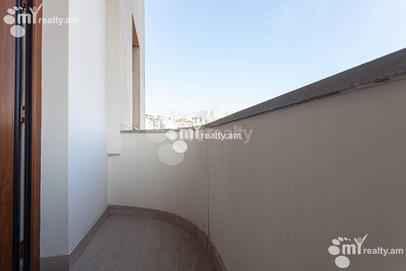 3 bedroom apartment for rent Ler. Kamsar St, Center Yerevan, 147265