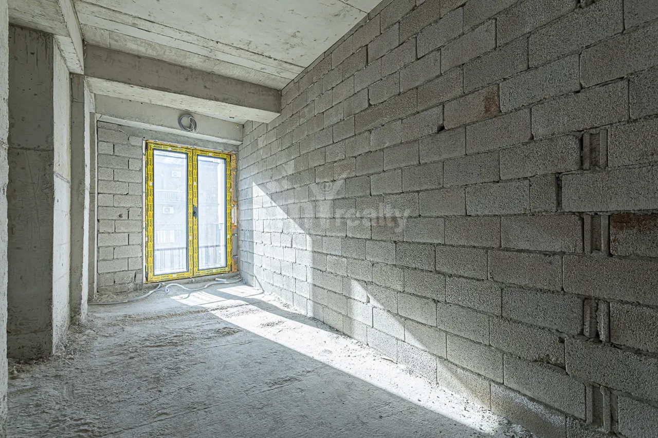 4 bedroom apartment for sale خیابان لئو, مرکز شهر ایروان, 157440