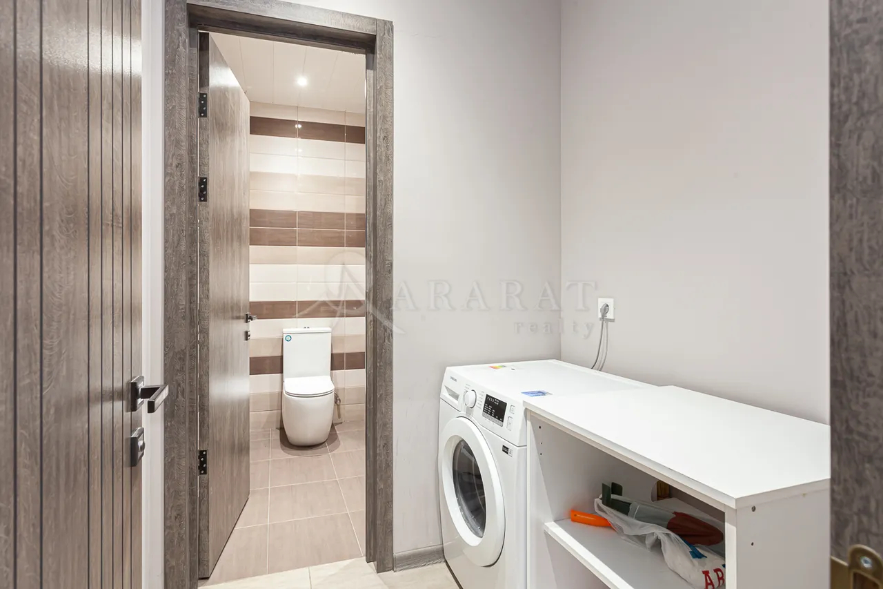 4 bedroom apartment for sale Azatutyan Ave, Arabkir Yerevan, 161890