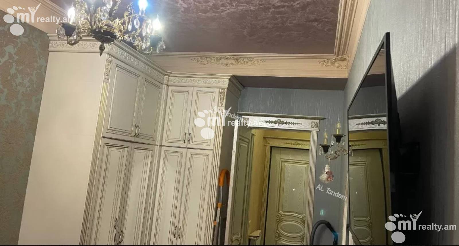 2 bedroom apartment for rent Buzand St, Center Yerevan, 156330