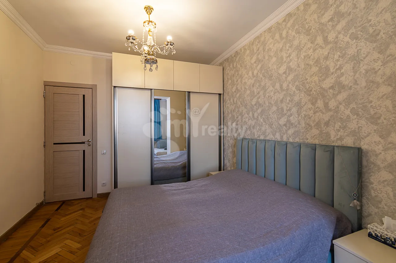 3 bedroom apartment for sale Hr.Kochar St, Arabkir Yerevan, 159110