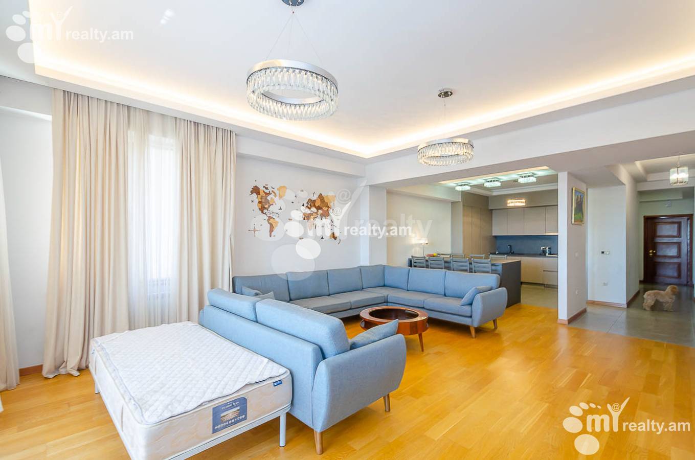 4 bedroom apartment for sale خیابان آنتارایین, مرکز شهر ایروان, 151536