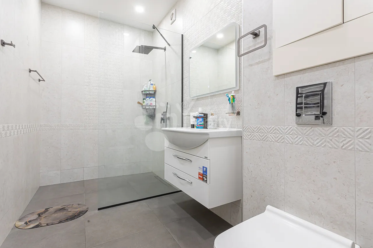 3 bedroom apartment for sale Saryan St, Center Yerevan, 157564