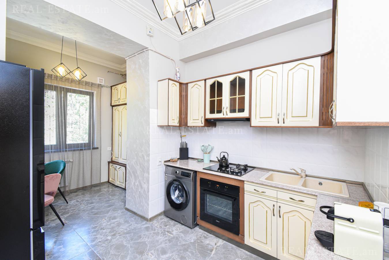 2 bedroom apartment for sale Baghramyan Ave (Kentron), Center Yerevan, 125820