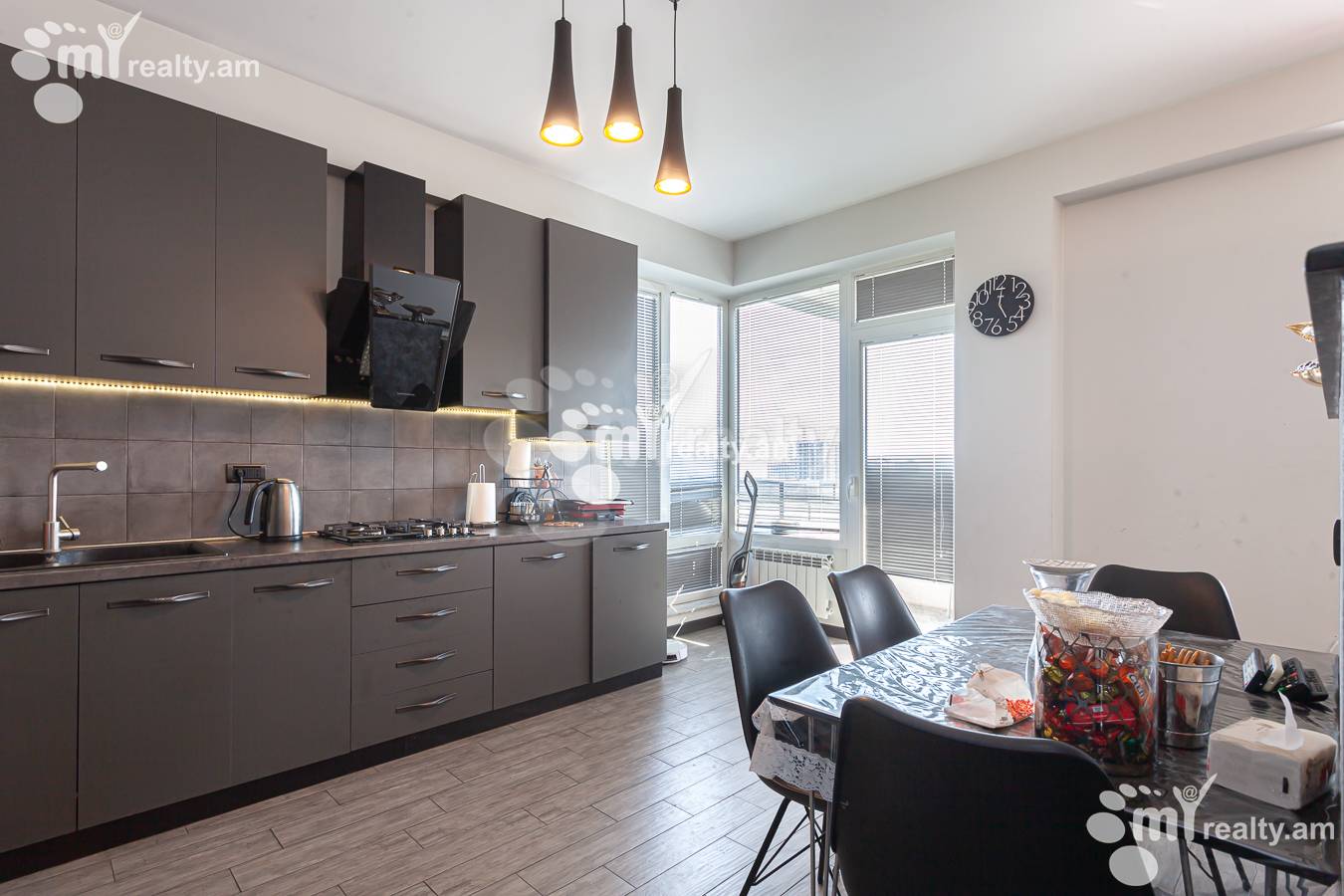 3 bedroom apartment for sale Sevak St, Quanaquère-Zeytoun Yerevan, 156137