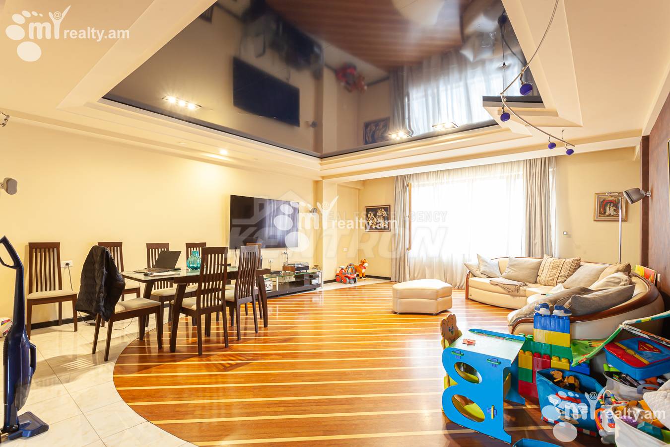 4 bedroom apartment for sale rue d'Amiryan, Center Yerevan, 155876