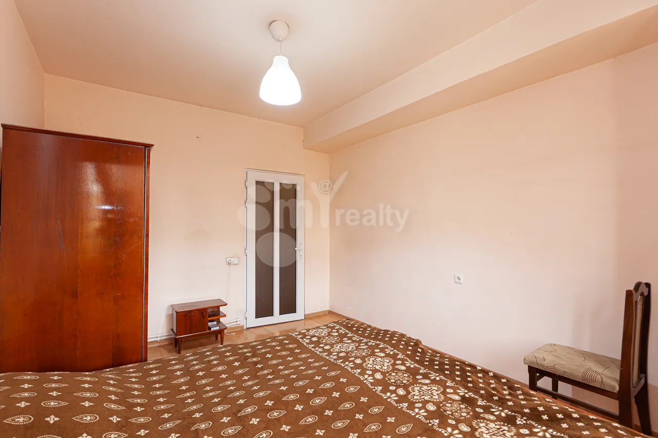 2 bedroom apartment for sale Vratsyan St, Center Yerevan, 161741
