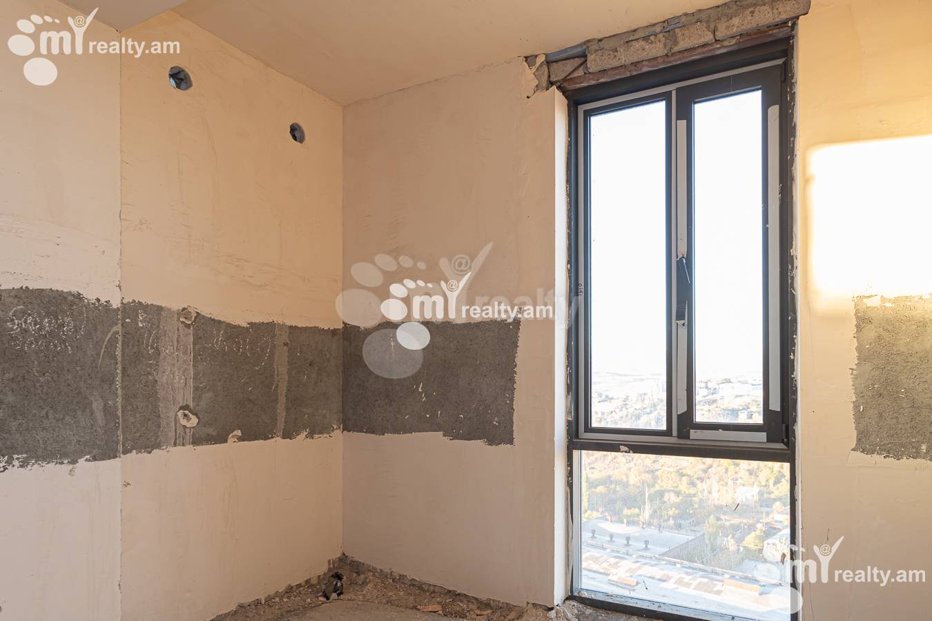 Купить 4 комнатную квартиру Адонц ул, Арабкир Ереван, 157153