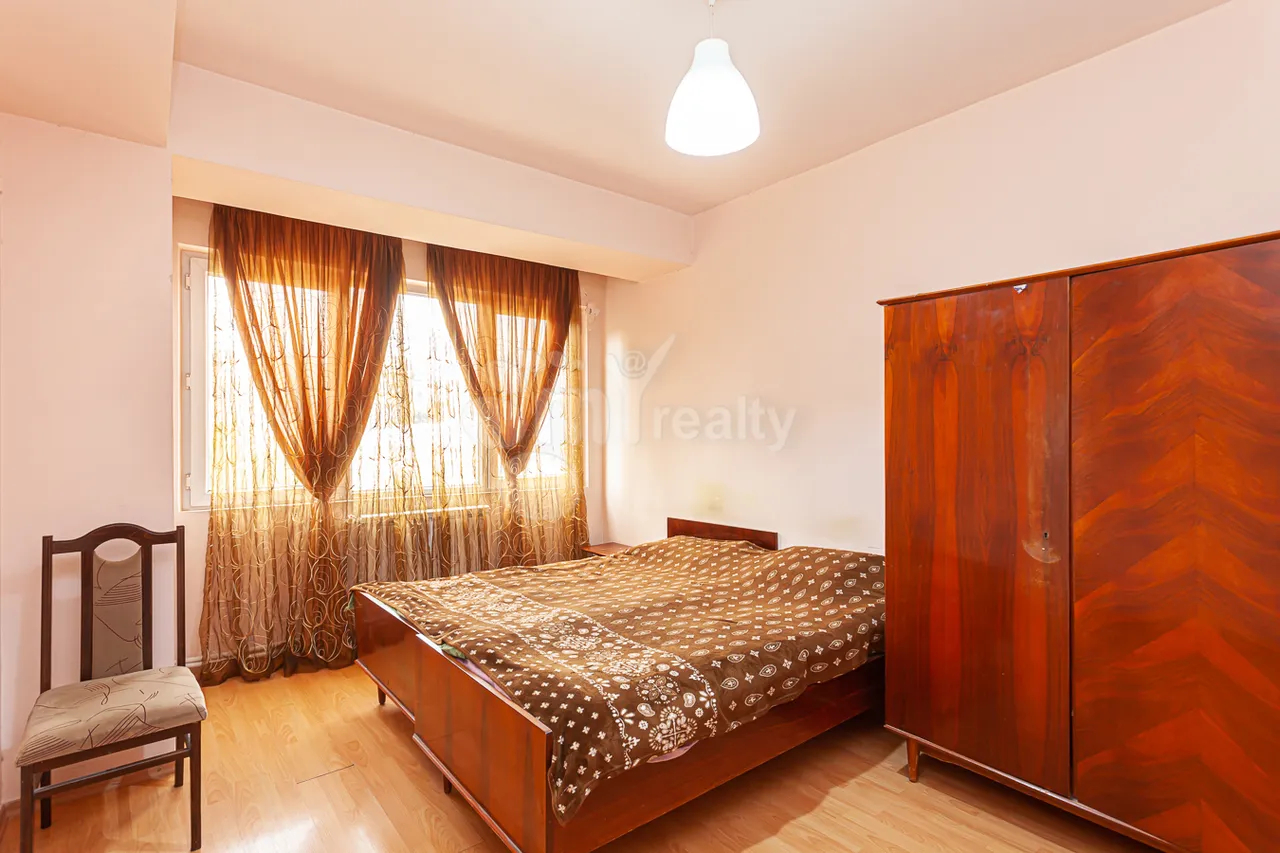 2 bedroom apartment for sale Vratsyan St, Center Yerevan, 161741