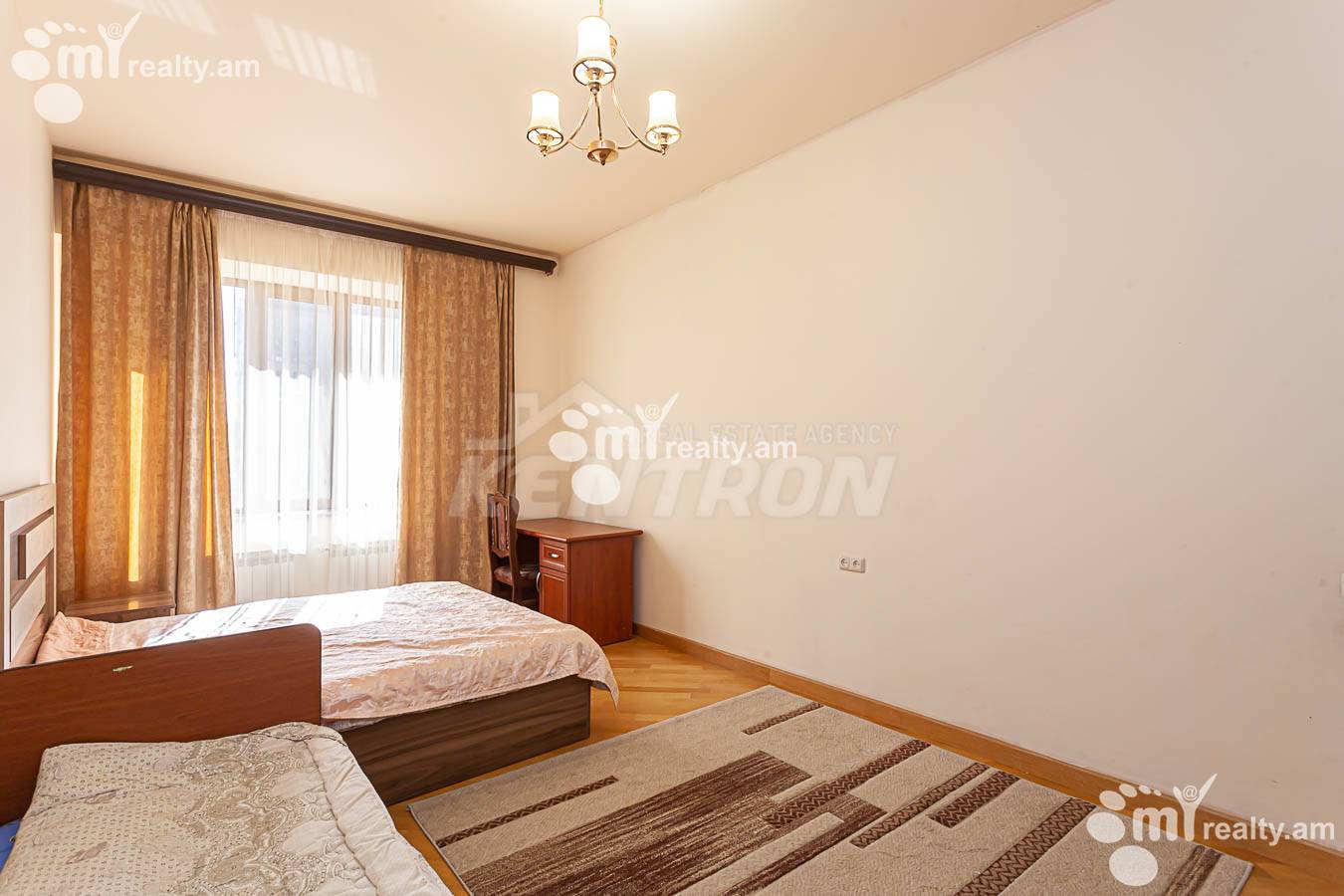 3 bedroom apartment for rent Yekmalyan St, Center Yerevan, 153263