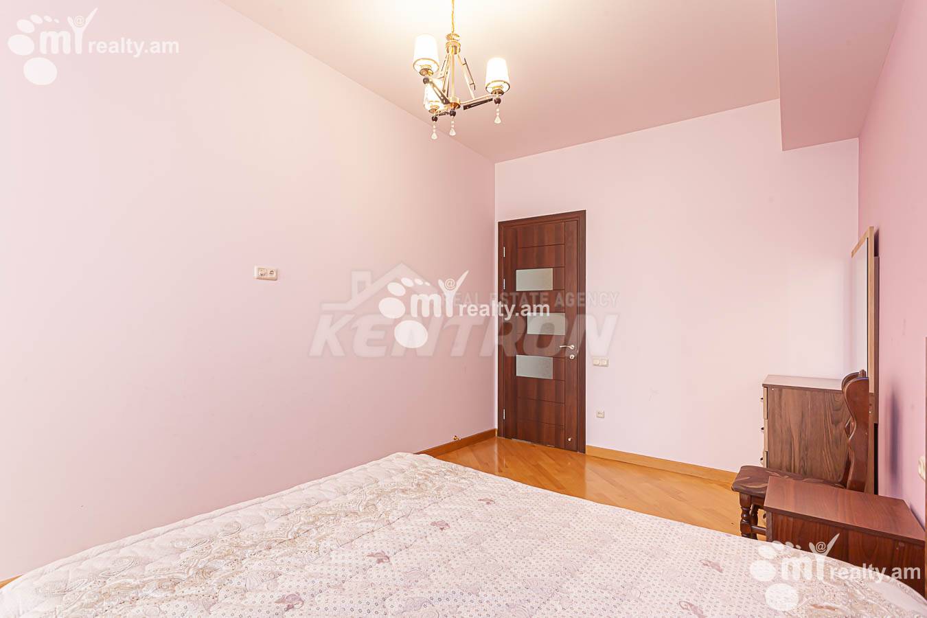 3 bedroom apartment for rent Yekmalyan St, Center Yerevan, 153263