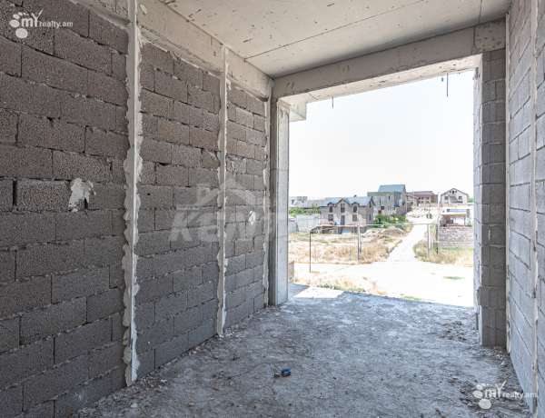 arandznatun-vacharq-Yerevan-Ajapnyak