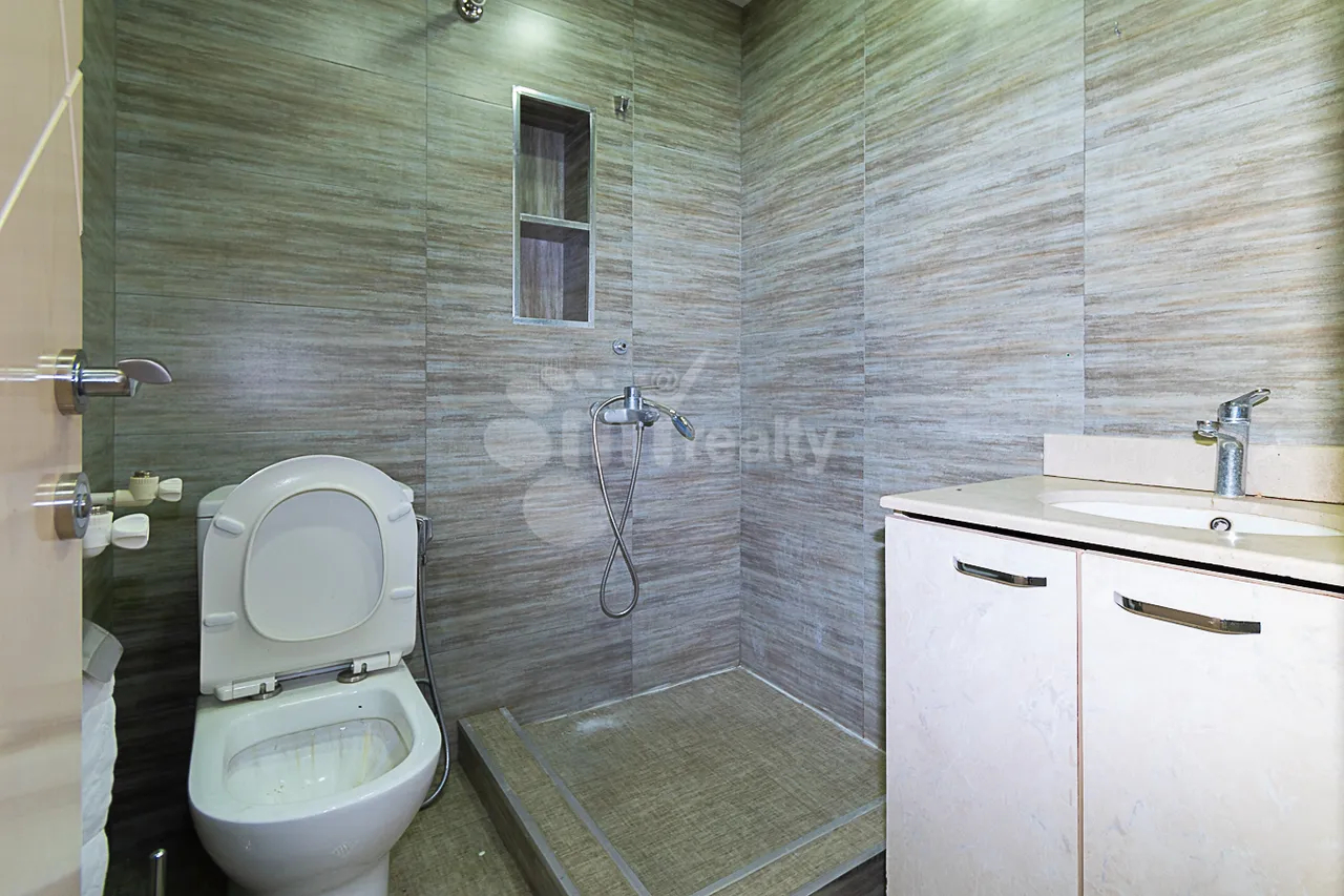 Купить 3 комнатную квартиру Паронян ул, Центр Ереван, 159744