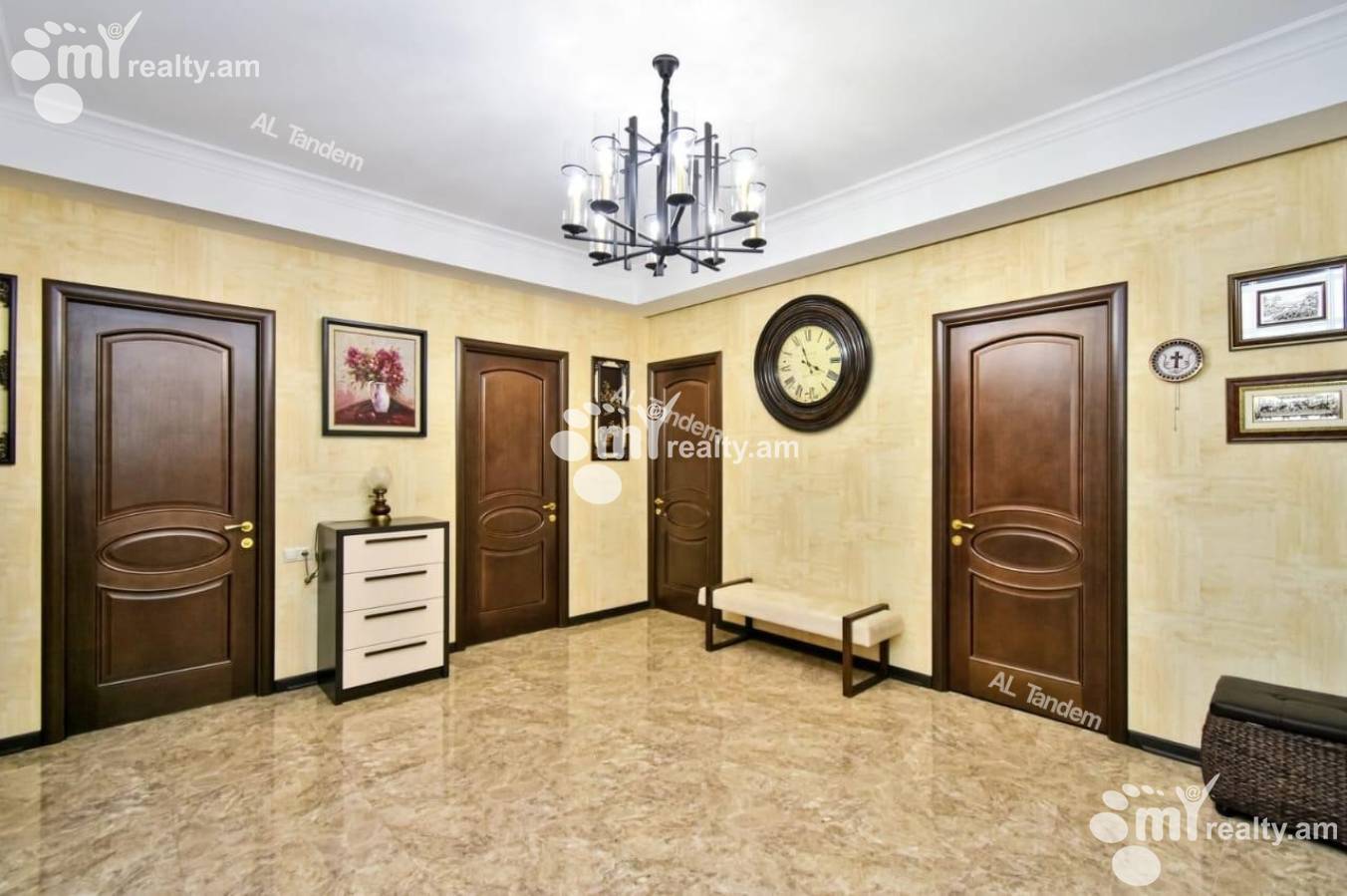 4 bedroom apartment for sale خیابان فوچیک, آچاپنیاک ایروان, 124925