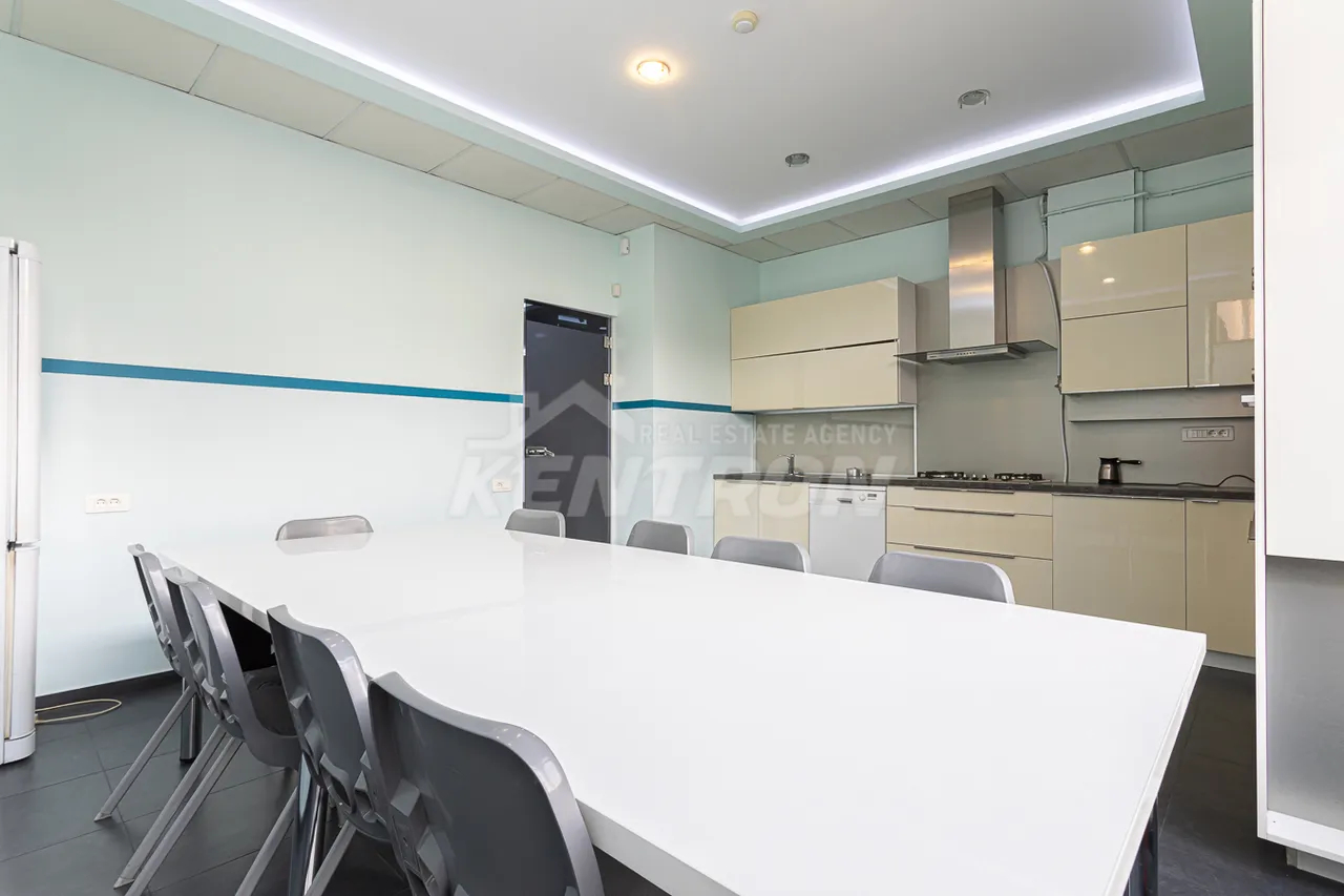 Commercial property for rent Azatutyan Ave, Arabkir Yerevan, 157757