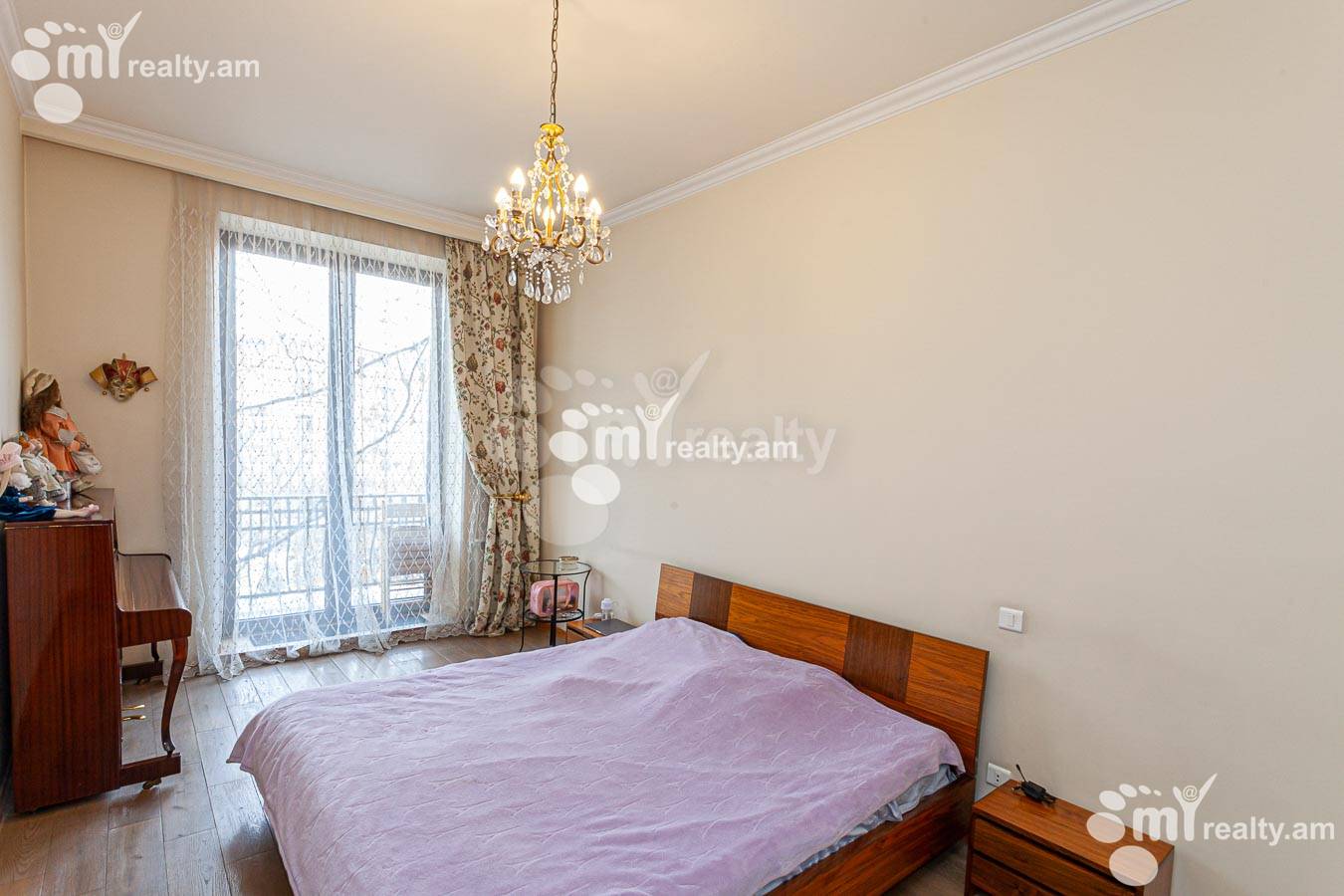 Купить 3 комнатную квартиру Таманян ул, Центр Ереван, 155019