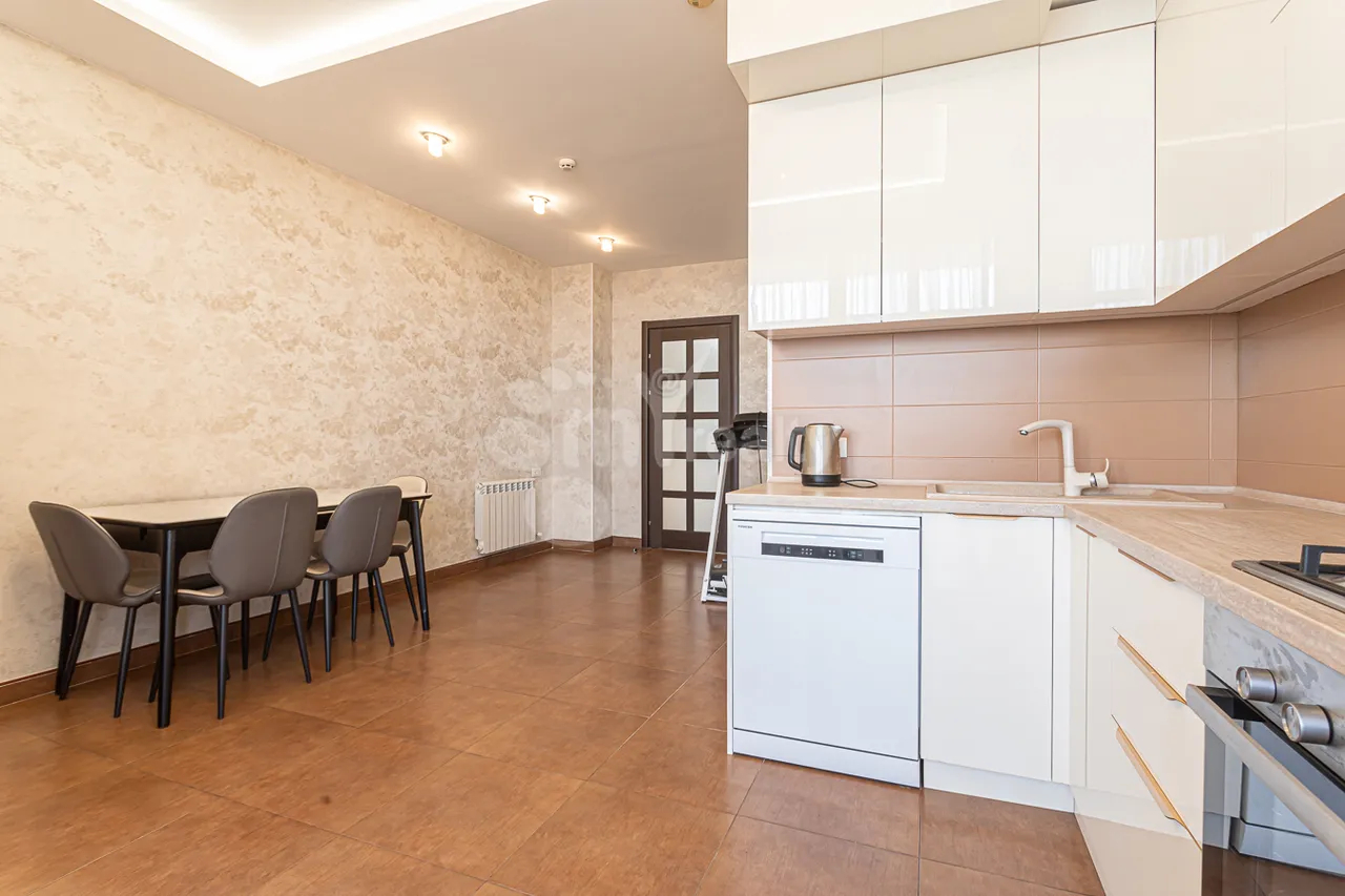 4 սենյականոց բնակարան վարձով Բաղրամյան պող(Արաբկիր), Արաբկիր Երևան, 158372