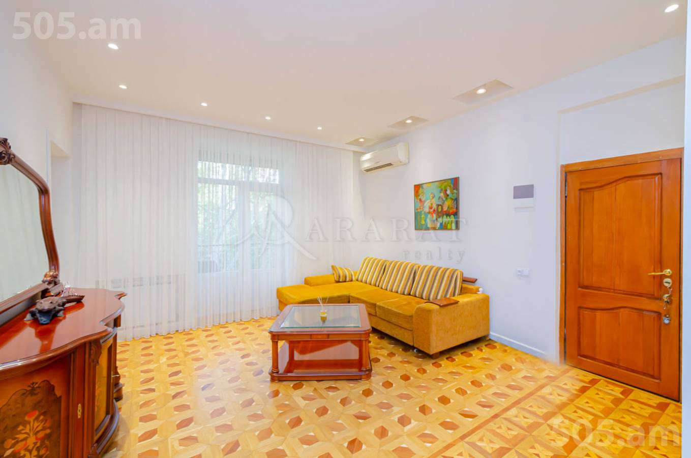 3 bedroom apartment for sale Mashtots Ave, Center Yerevan, 139404