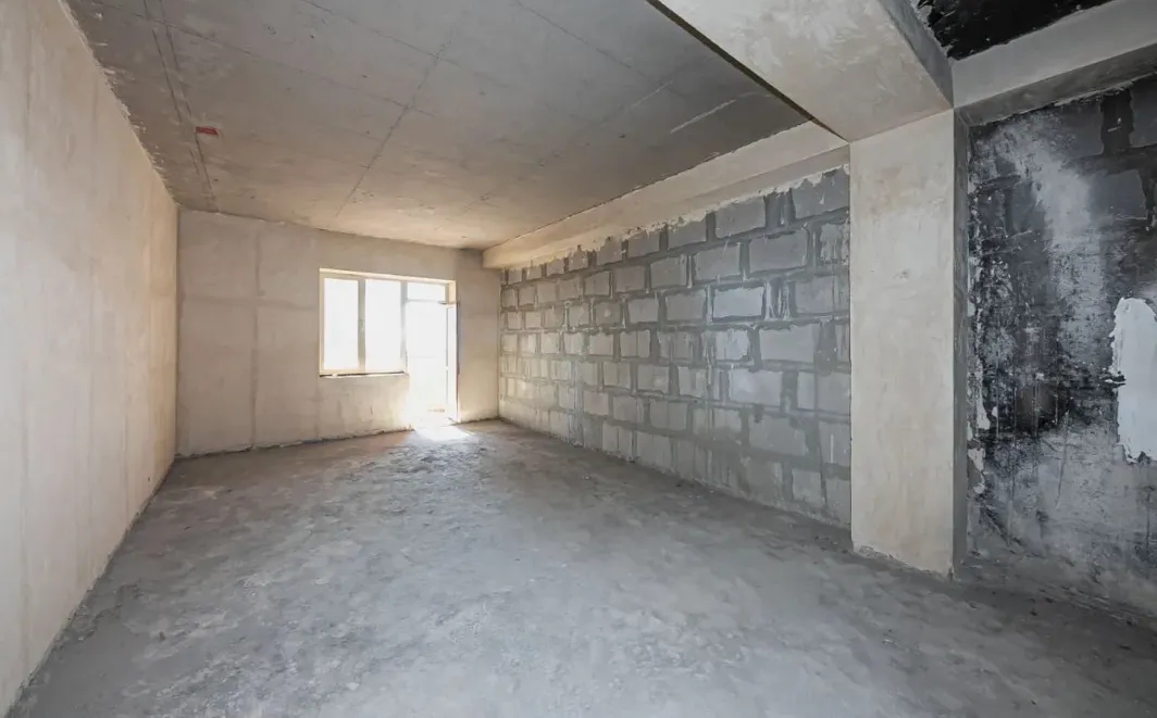 Купить 3 комнатную квартиру Бузанд ул, Центр Ереван, 158219