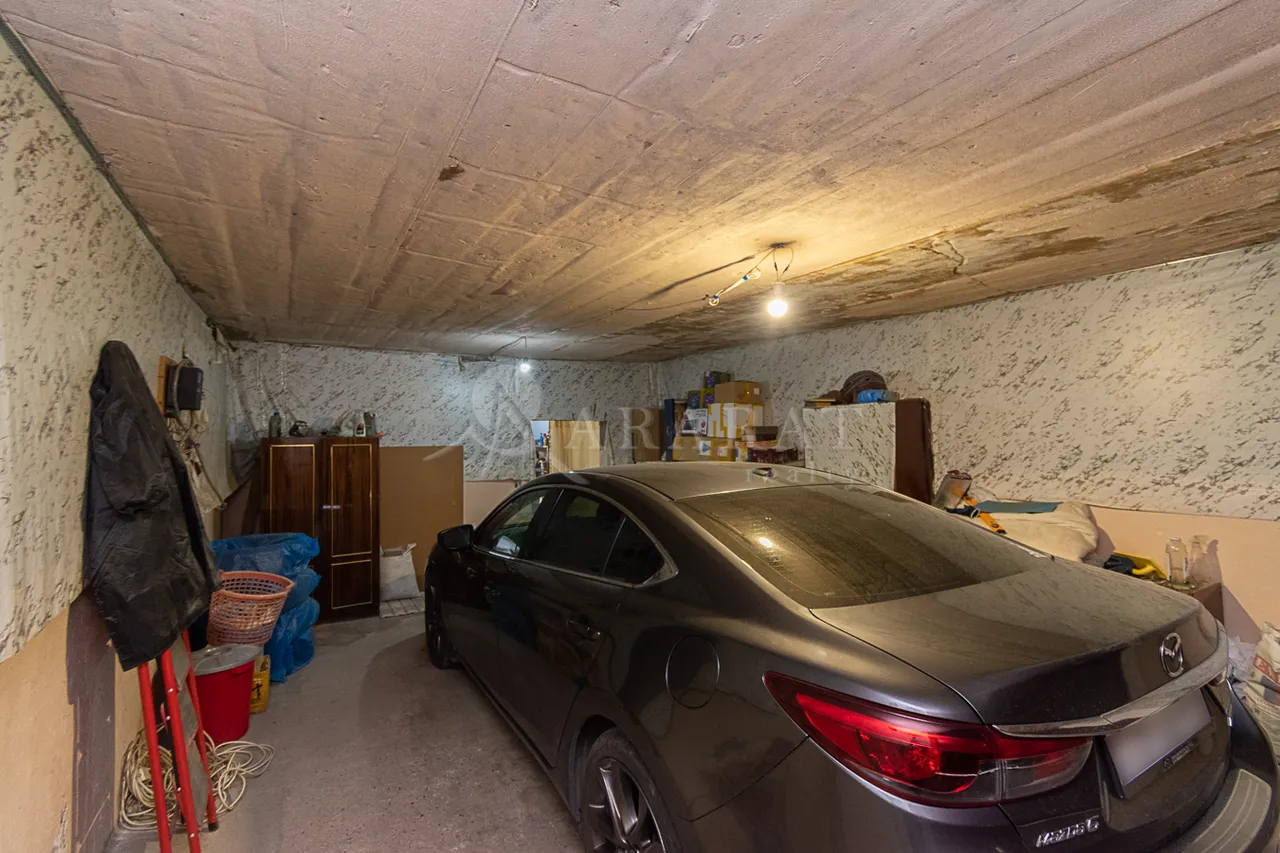 House for sale Zovuni dis, زوونی کوتایک, 160369