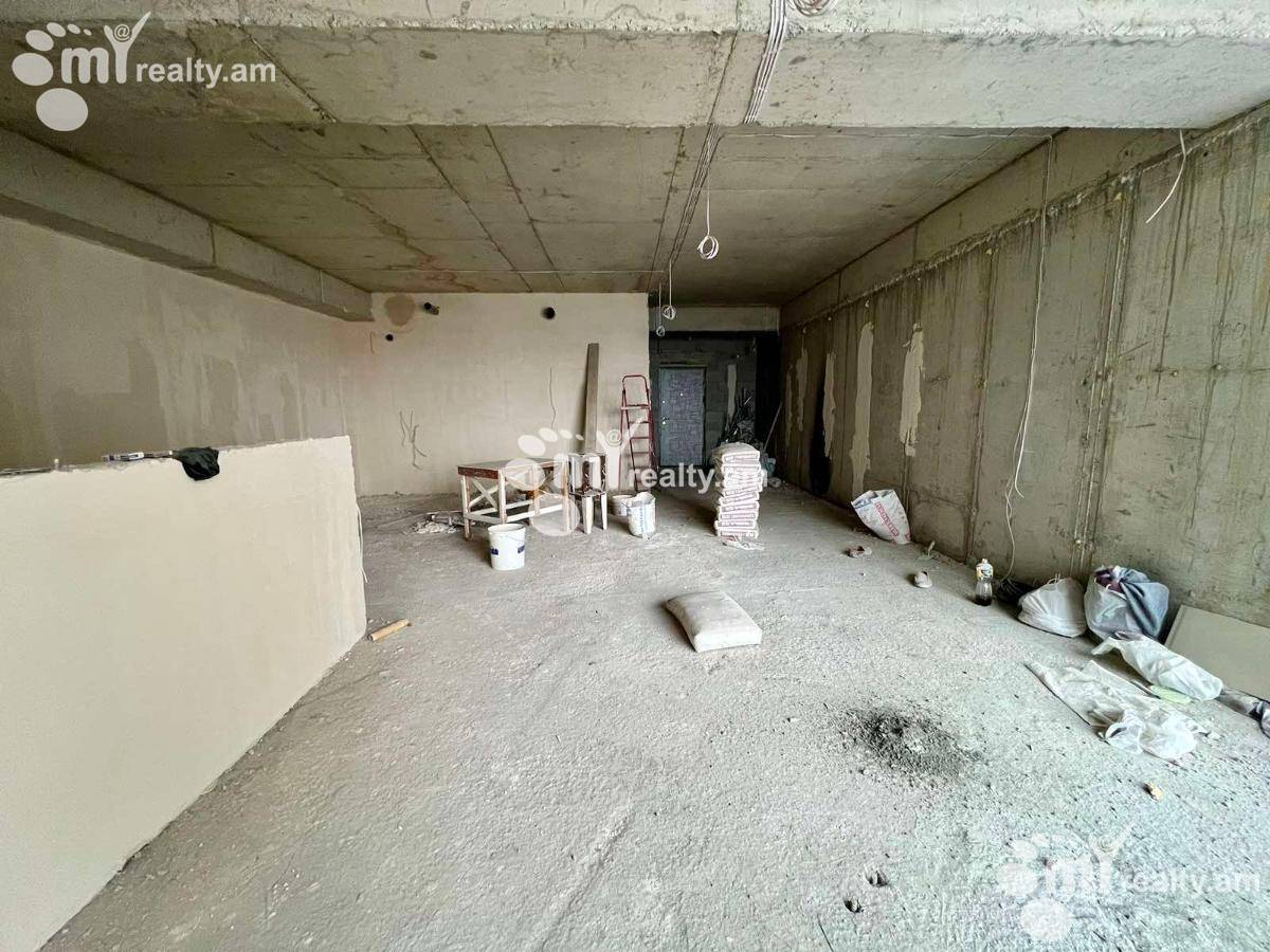 Купить 1 комнатную квартиру Паронян ул, Центр Ереван, 144290