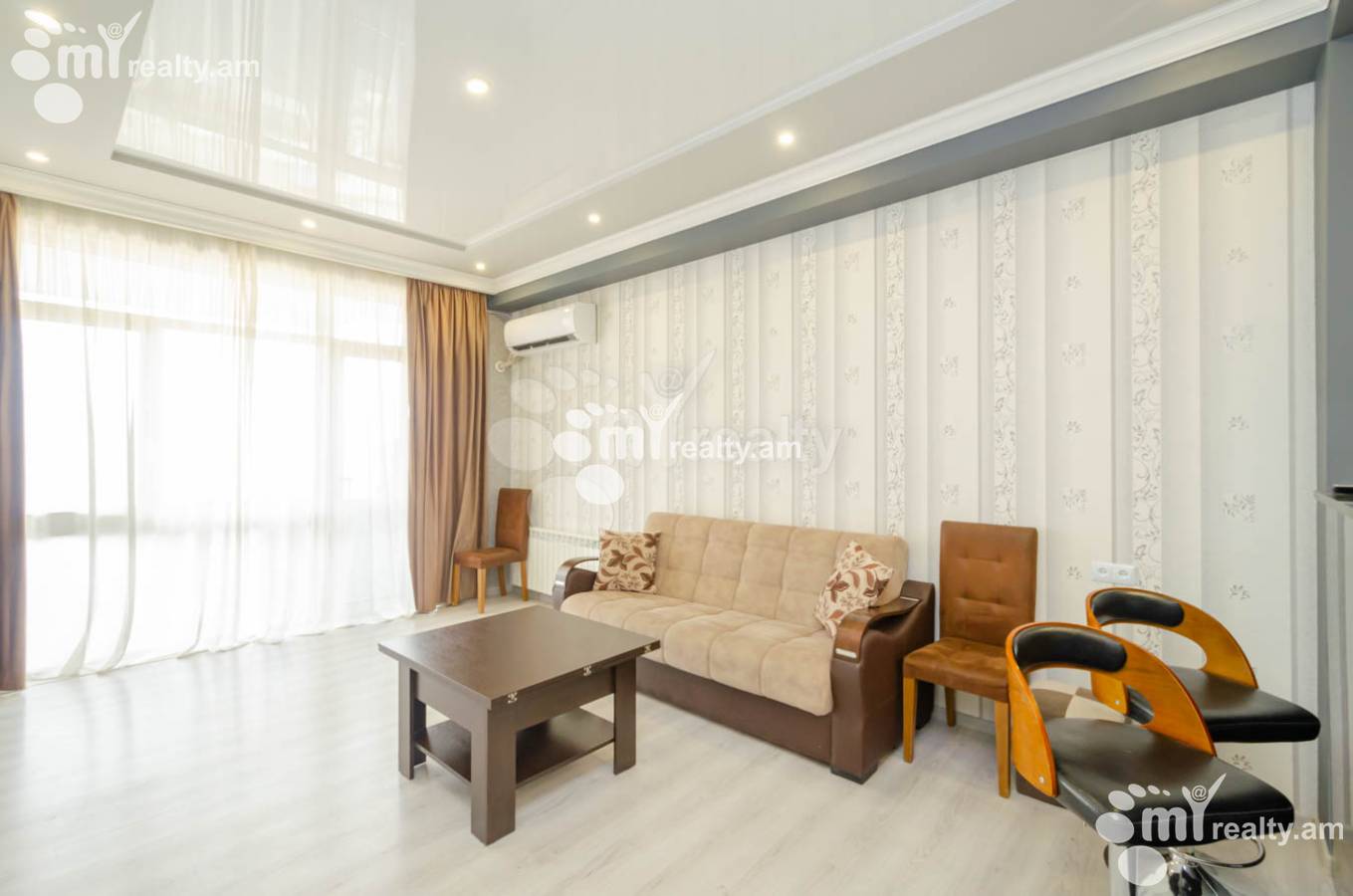 3 սենյականոց բնակարան  Ծիծեռնակաբերդի խճուղի, Կենտրոն Երևան, 139333