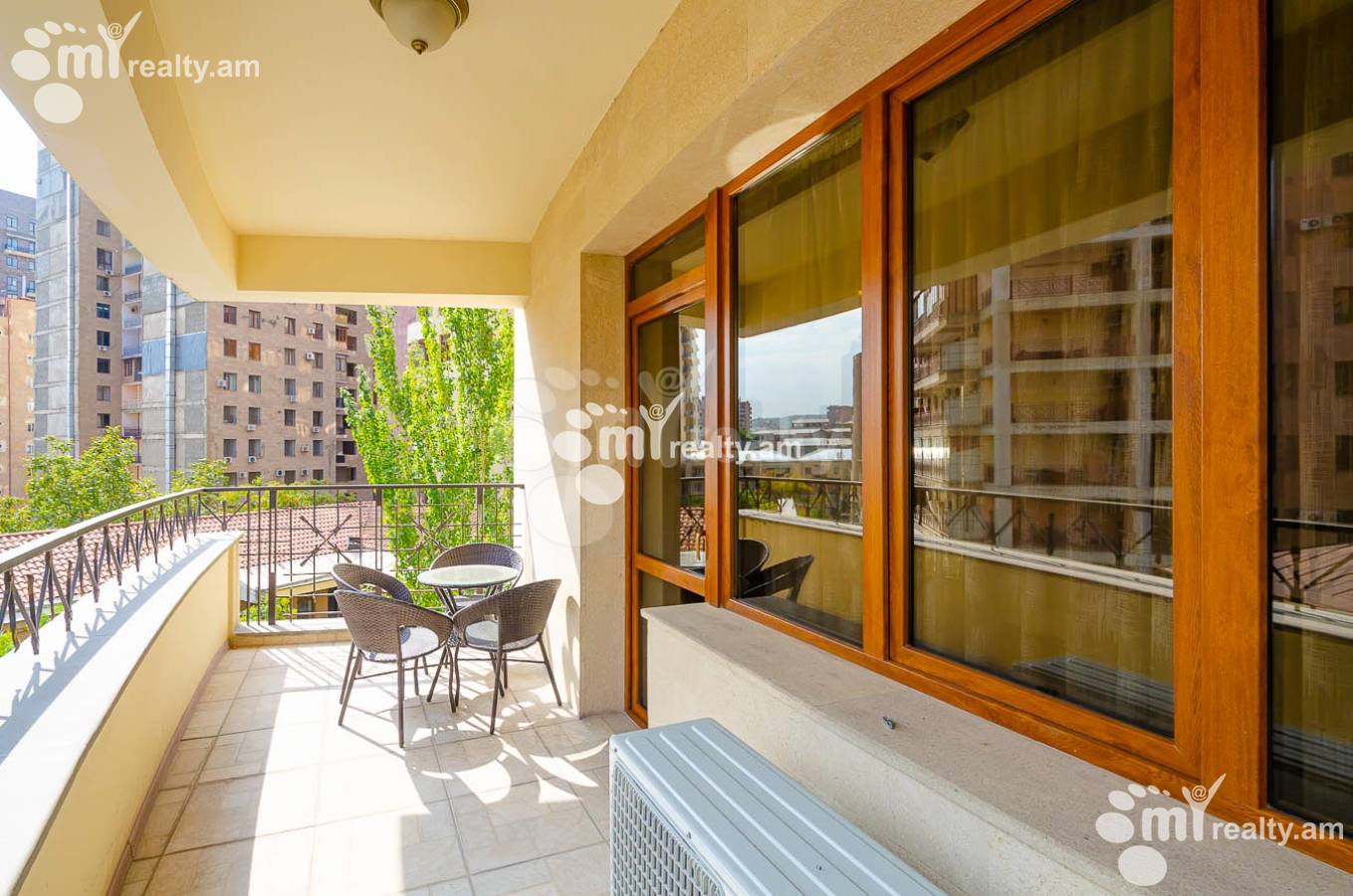 Купить 3 комнатную квартиру Екмалян ул, Центр Ереван, 155279