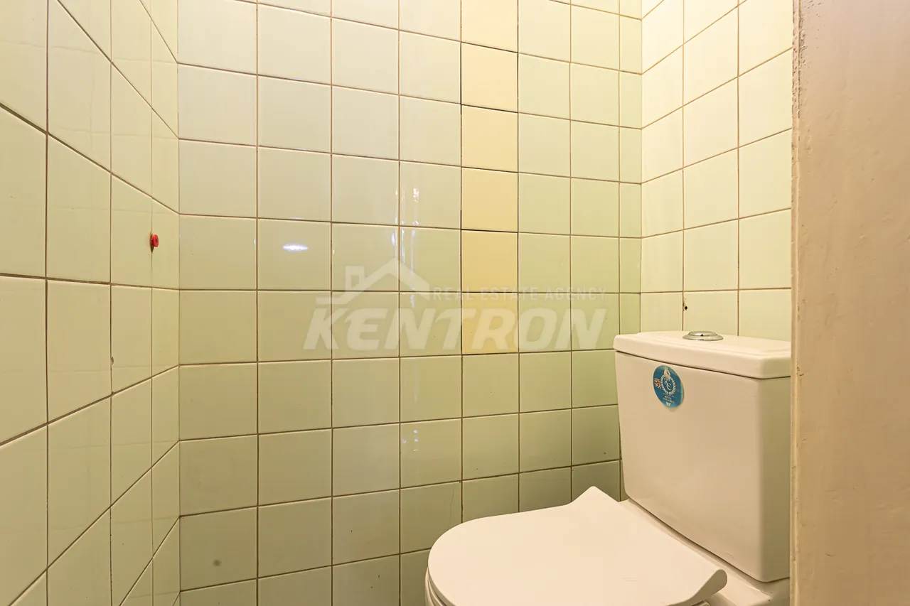 4 bedroom apartment for sale Isahakyan St, Center Yerevan, 158231