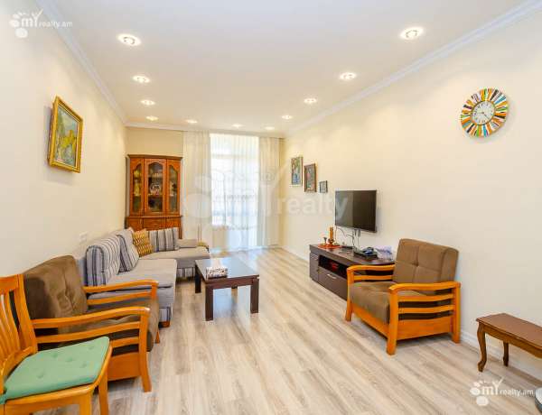 3-senyakanoc-bnakaran-vacharq-Yerevan-Arabkir