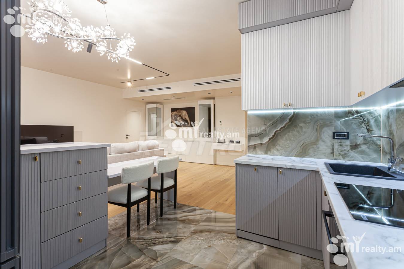 3 bedroom apartment for sale Teryan St, Center Yerevan, 136967