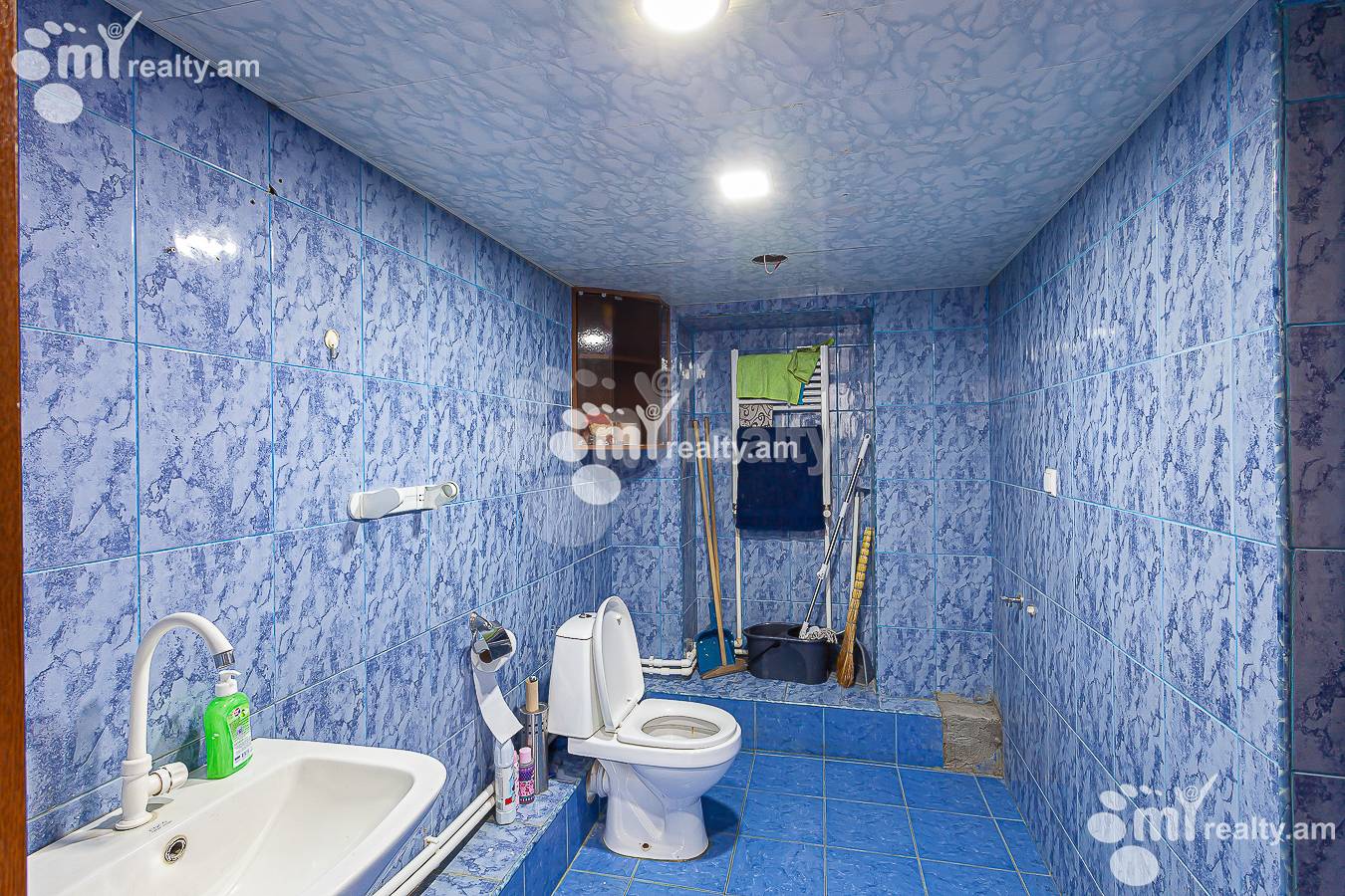 Commercial for rent خیابان تیگران مِتس, مرکز شهر ایروان, 149034