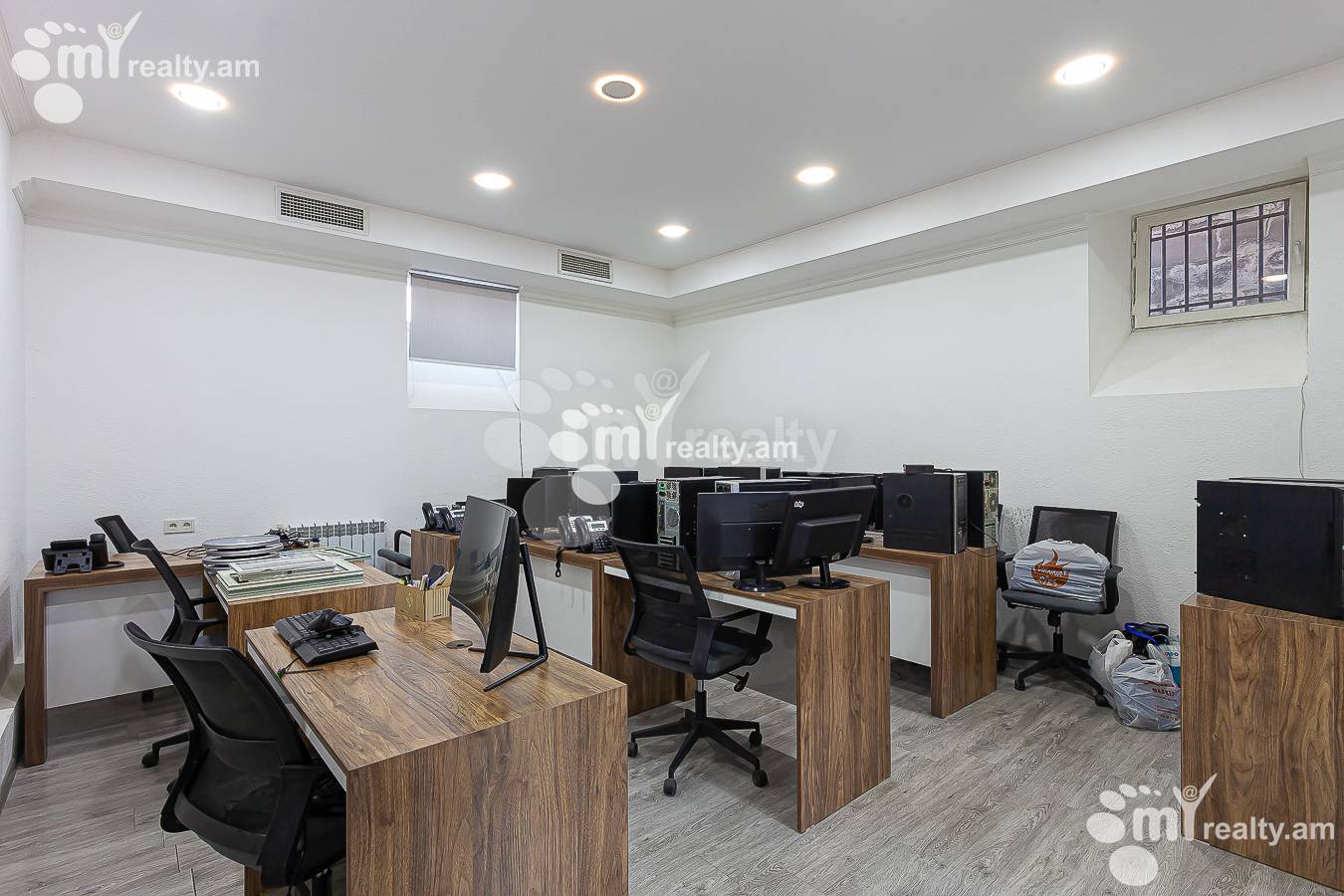 Commercial for rent خیابان تیگران مِتس, مرکز شهر ایروان, 149034