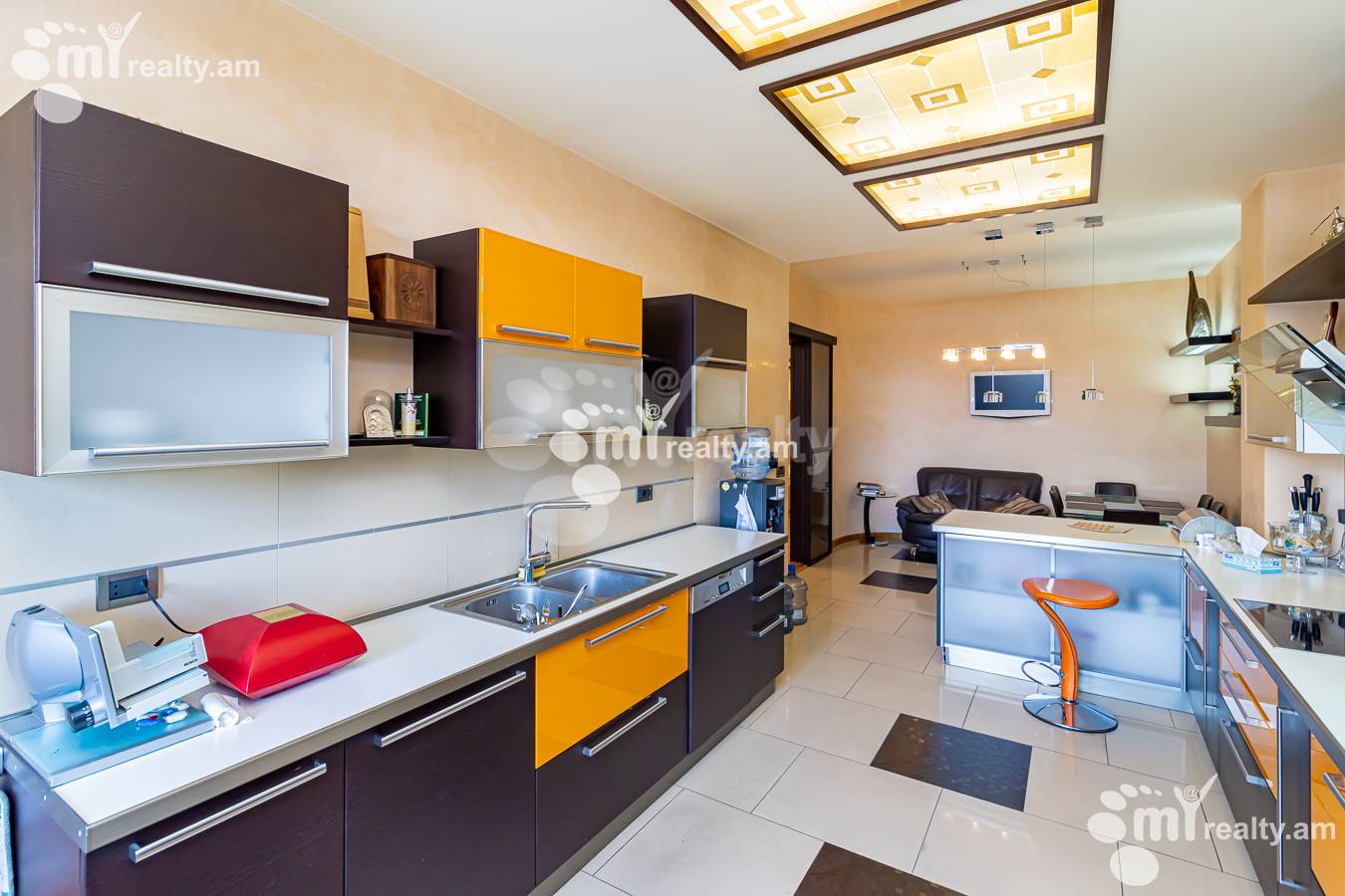 5 bedroom apartment for sale Teryan St, Center Yerevan, 139246