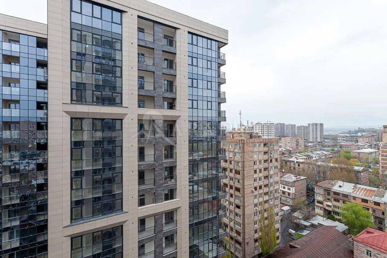 3 bedroom apartment for sale خیابان کومیتاس, عربگیر ایروان, 157666