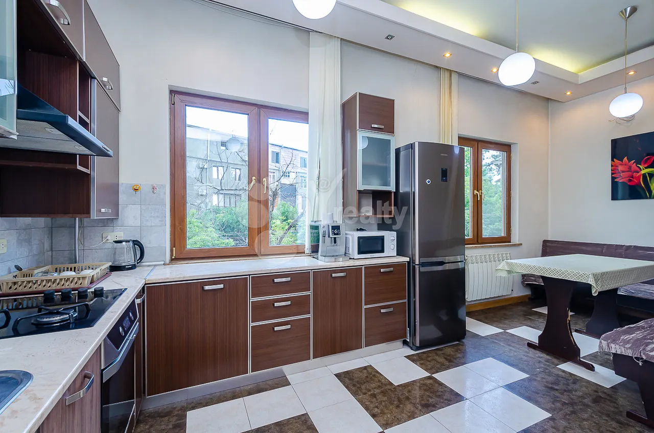 2 bedroom apartment for sale Mashtots Ave, Center Yerevan, 160500