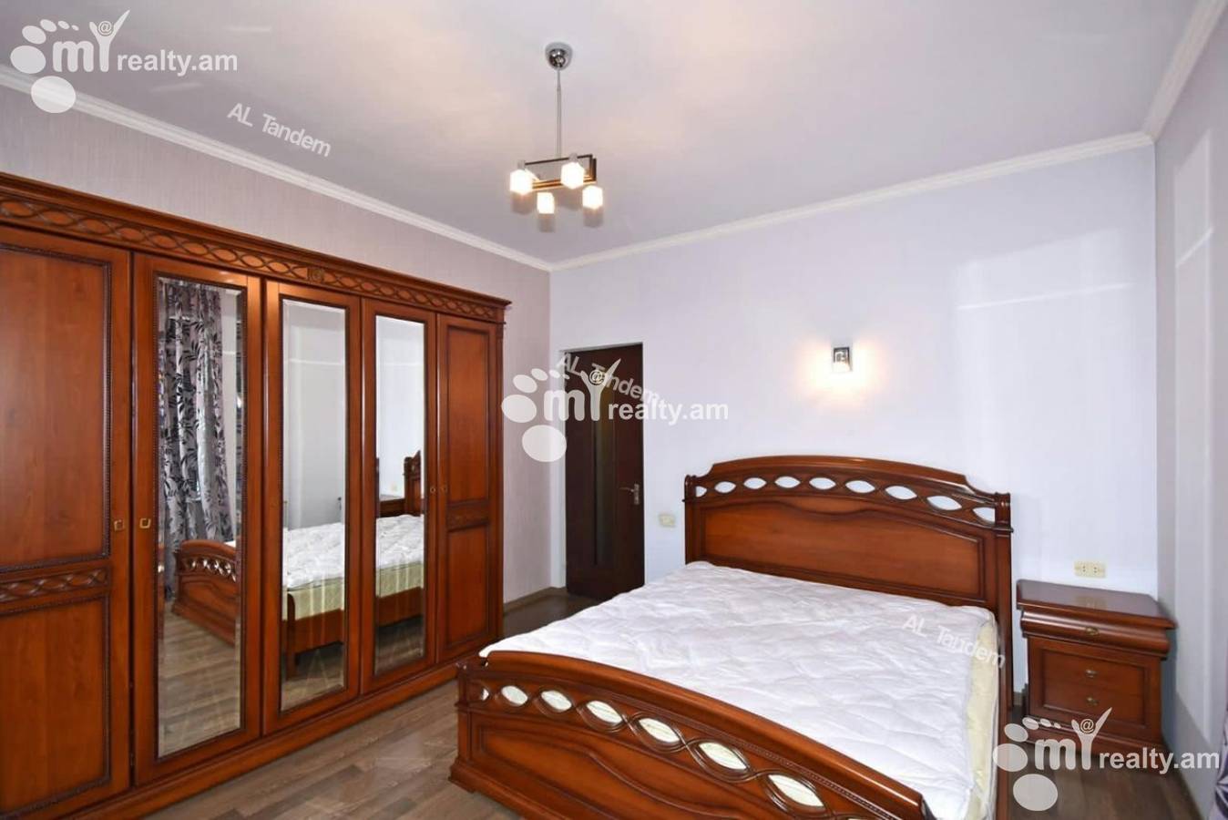 Снять 3 комнатную квартиру Байрон ул, Центр Ереван, 150375
