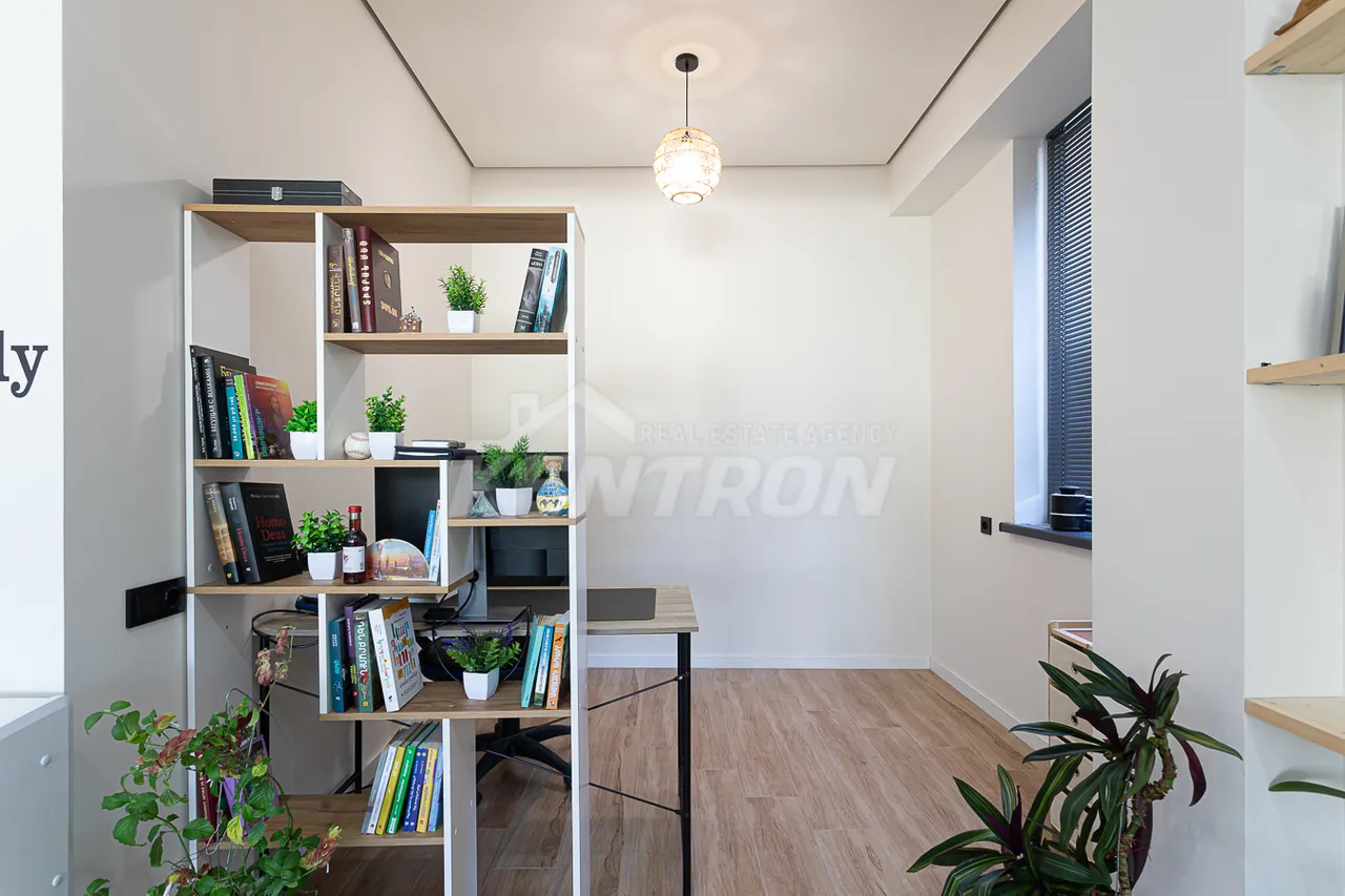 House for sale Paruyr Sevak dis., Avan Yerevan, 158077