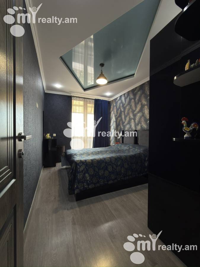 4 bedroom apartment for sale خیابان ا. آوِتیسیان, عربگیر ایروان, 160137