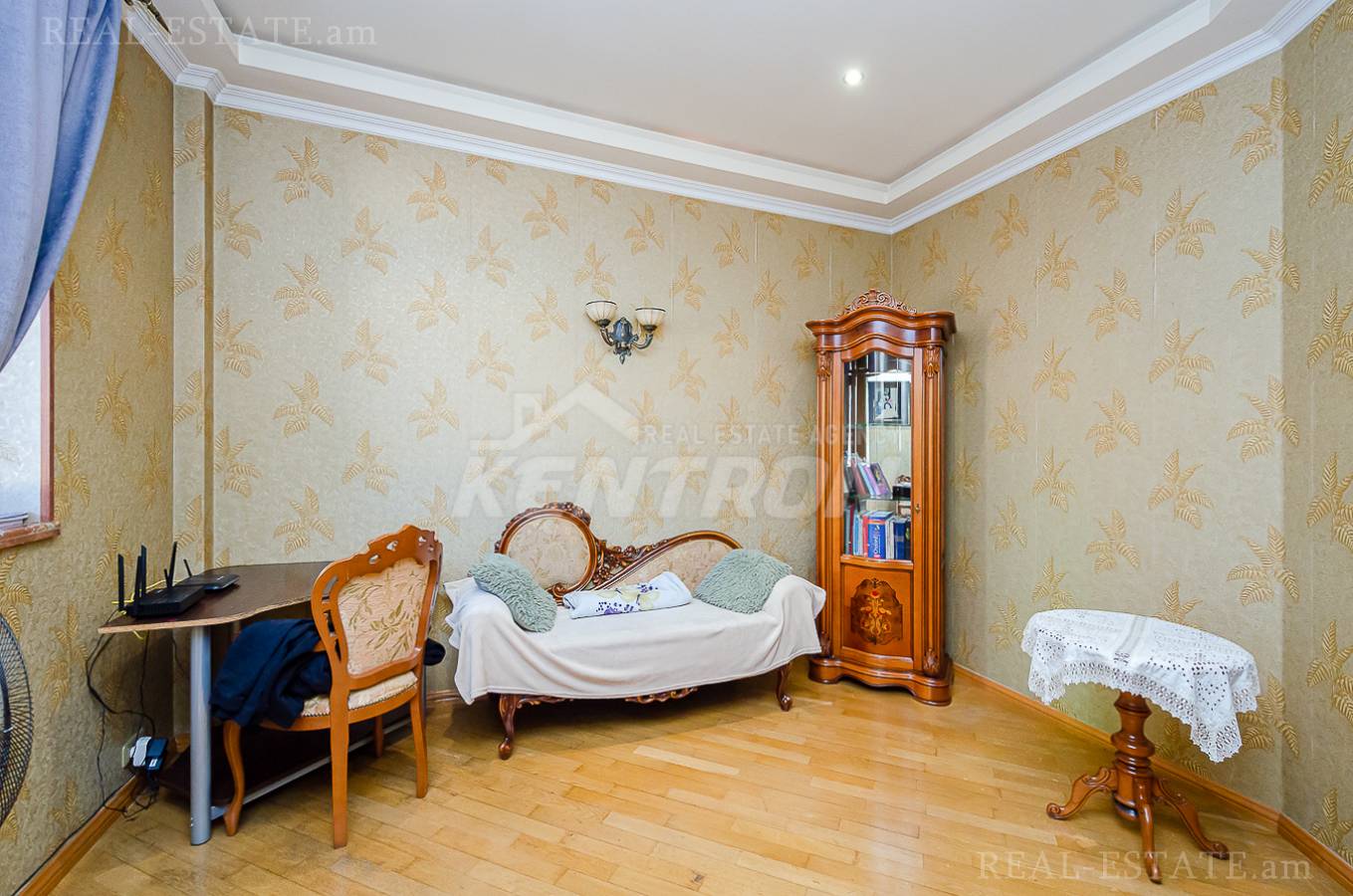 Купить 5 комнатную квартиру Мгер Мкртчян ул, Центр Ереван, 143829