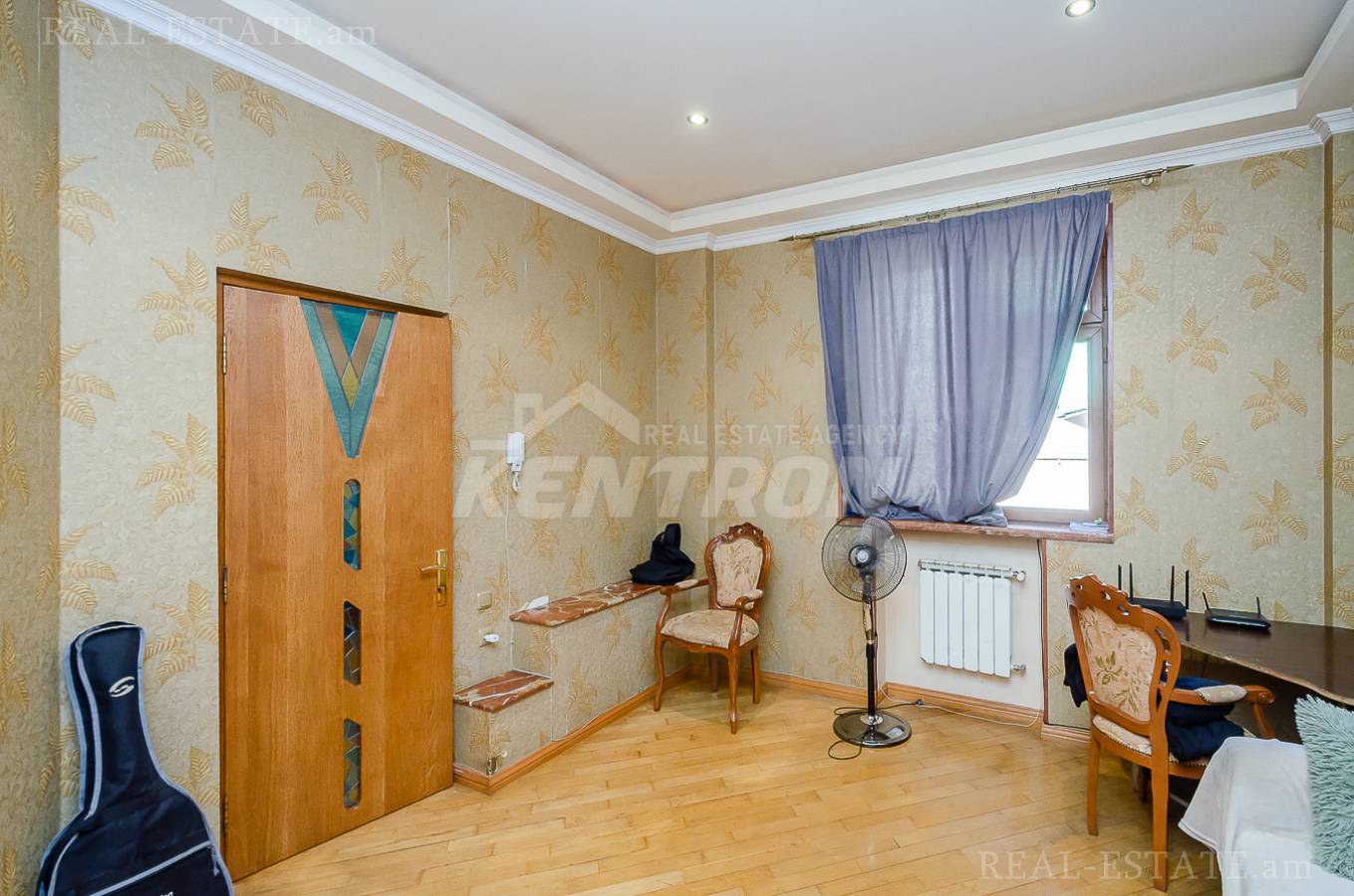 Купить 5 комнатную квартиру Мгер Мкртчян ул, Центр Ереван, 143829