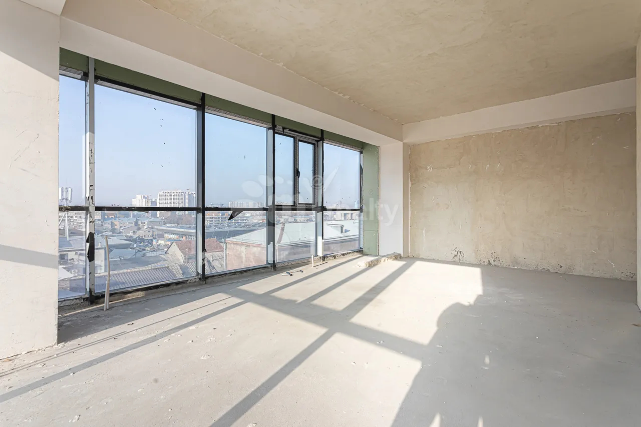 4 bedroom apartment for sale Rostom St, Center Yerevan, 158378