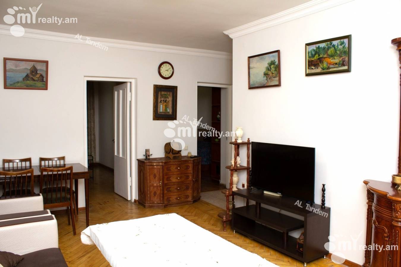 3 bedroom apartment for rent Abovyan St, Center Yerevan, 142503