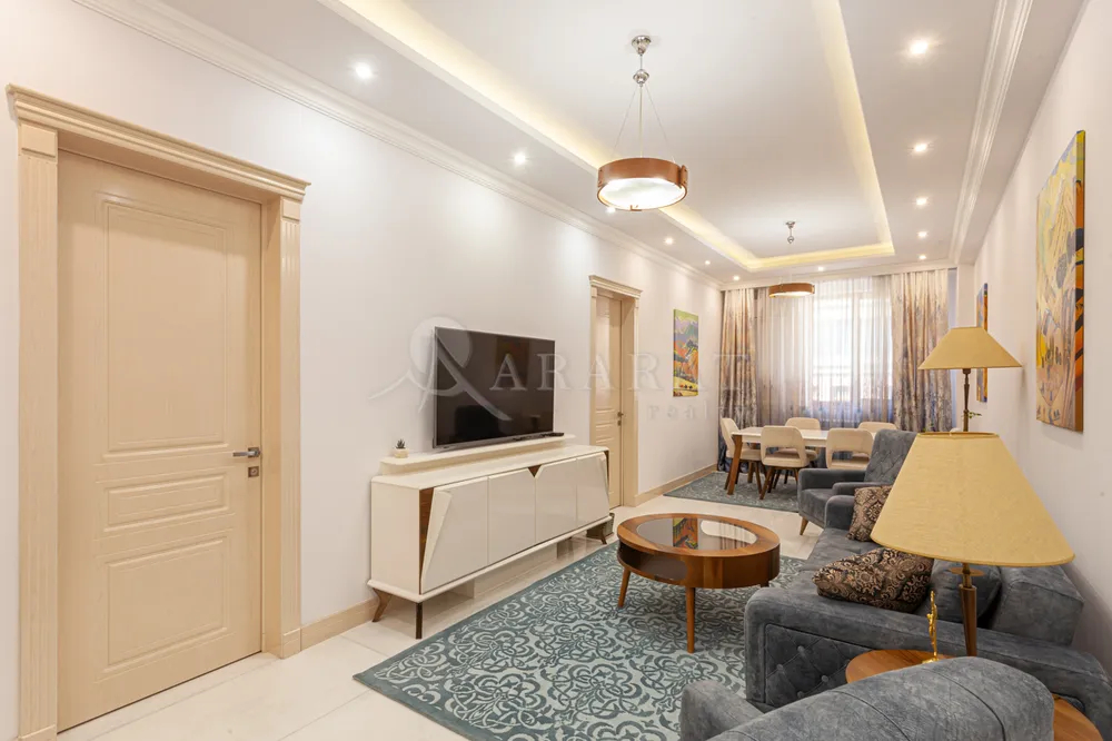 norakaruyc-bnakaran/3-senyakanoc/Amiryan+St/Center/Yerevan