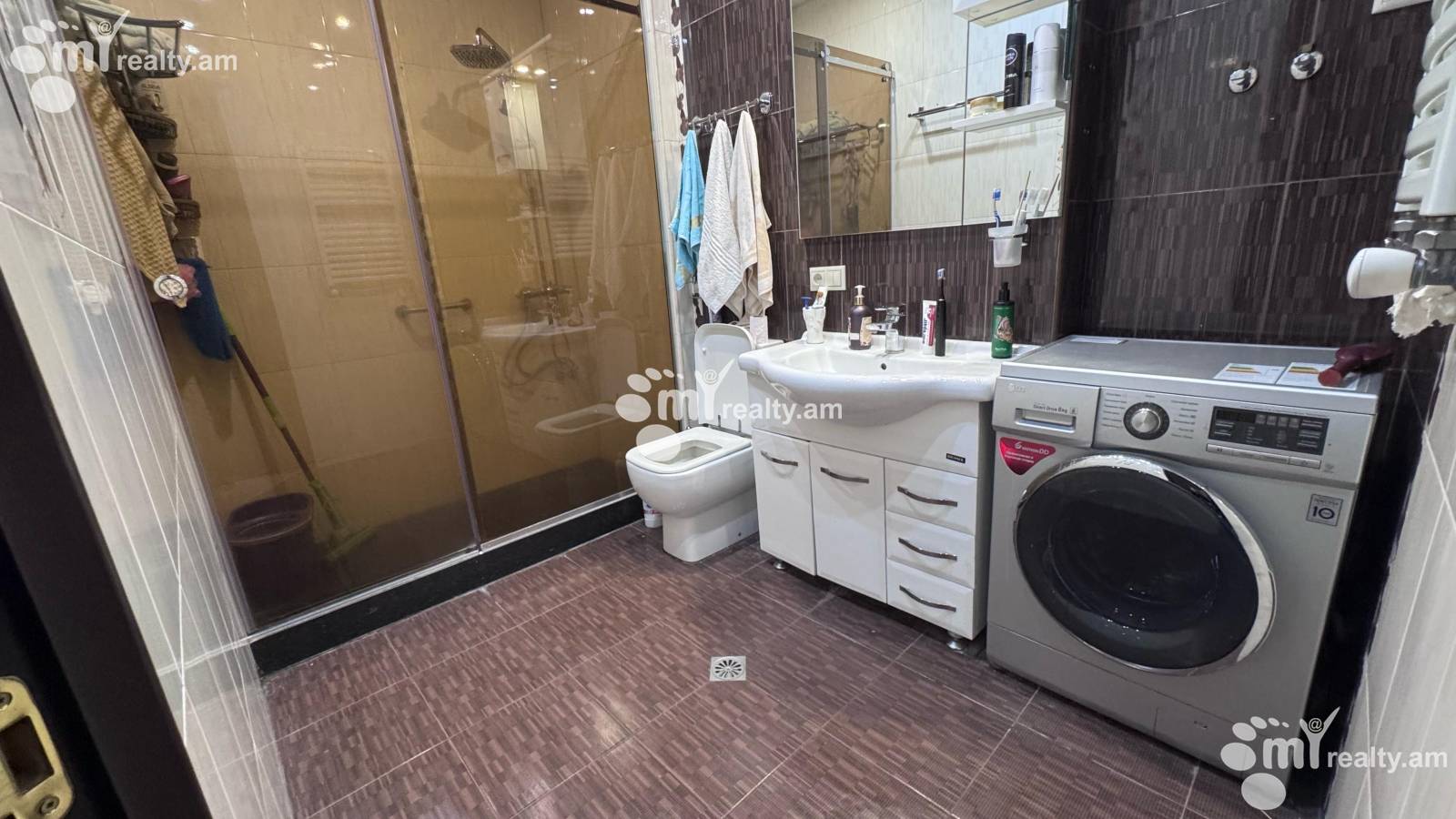 3 սենյականոց բնակարան  Վ.Վաղարշյան փող, Արաբկիր Երևան, 154975