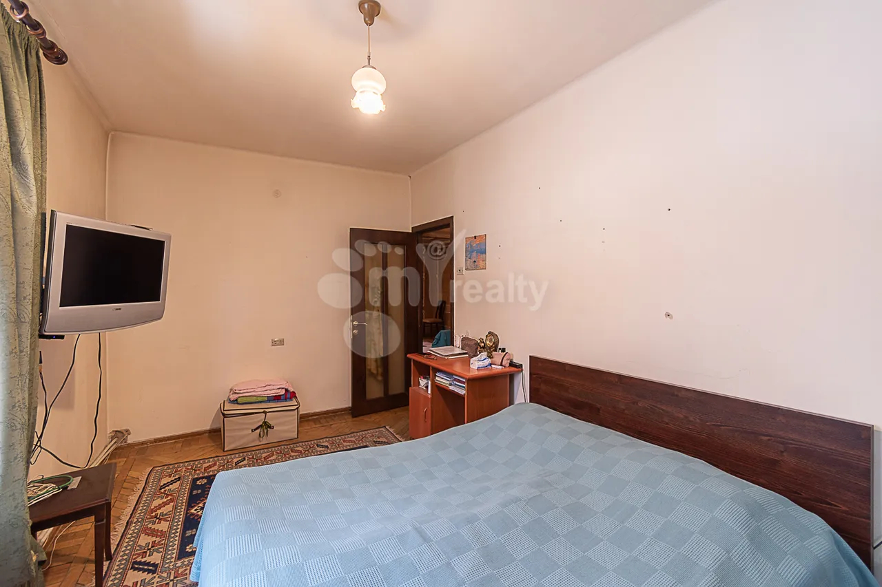 3 bedroom apartment for sale خیابان واهر. پاپازیان, عربگیر ایروان, 158561